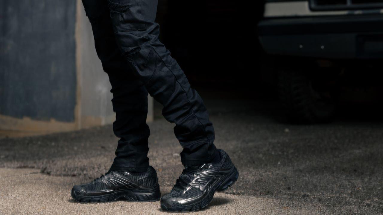 Is Sneaker Unboxing the New Status Symbol? Inside Gen Z&rsquo;s Favorite Flex