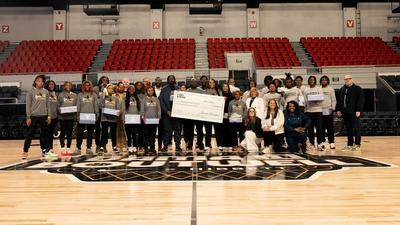 wenonah-hs-and-members-of-hibbett-nike-city-of-bham