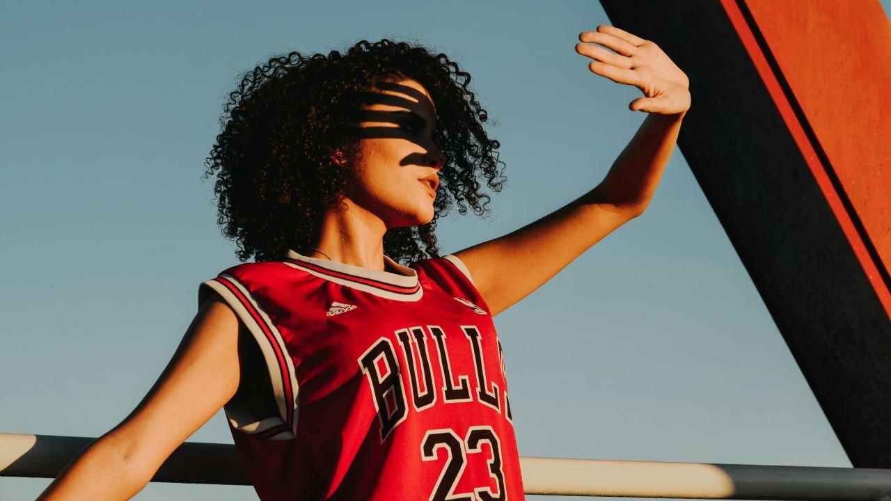 What Are Fashion Jerseys? From the Stadium to the Streetwear Scene