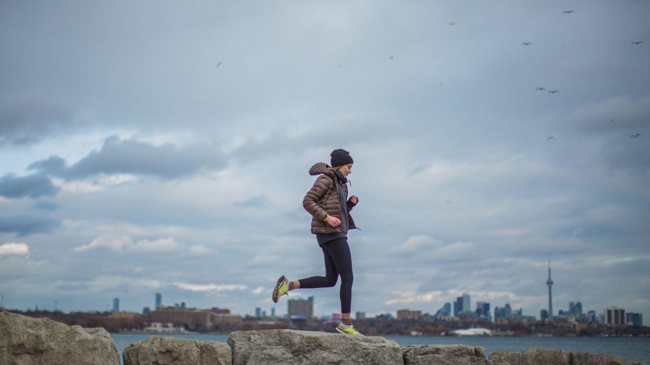 What to Wear Running in Cold Weather: Winter Running Guide