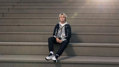 What to Wear to a Football Game: Fall Outfit Ideas