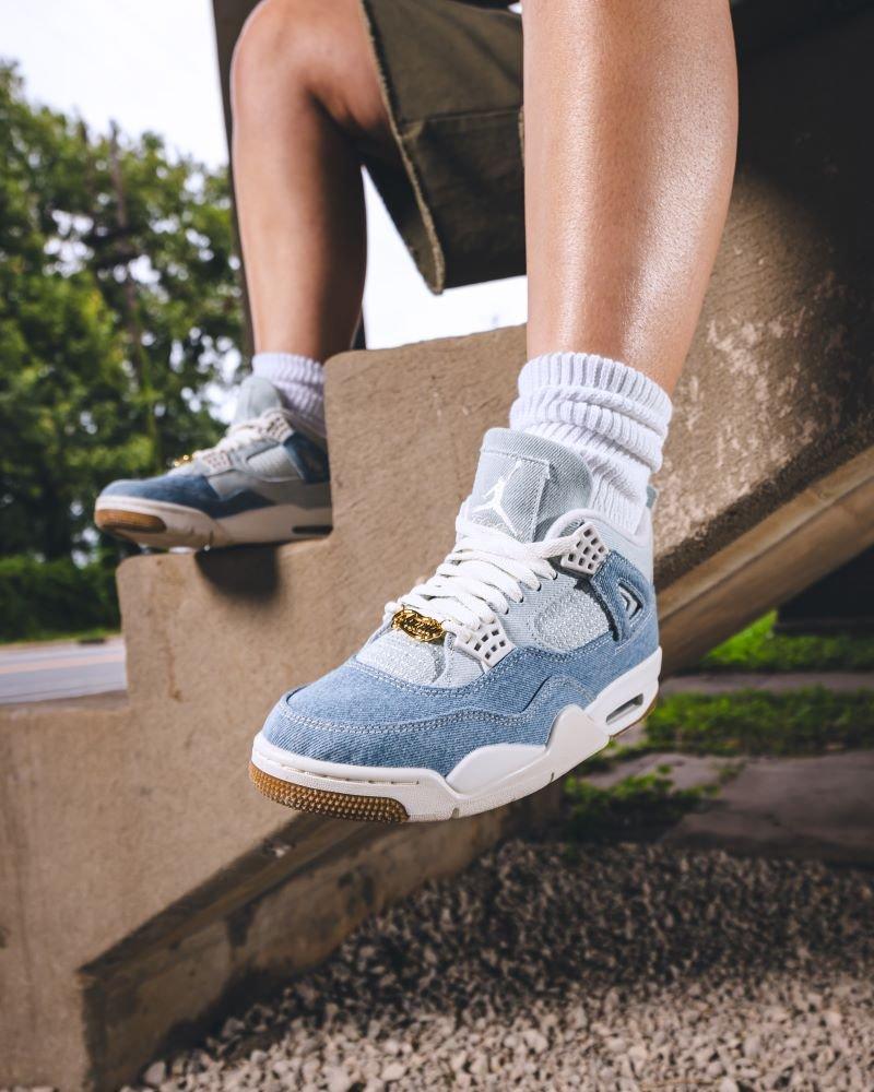 Jordan 4 Retro "Worn Blue" Women's Shoe