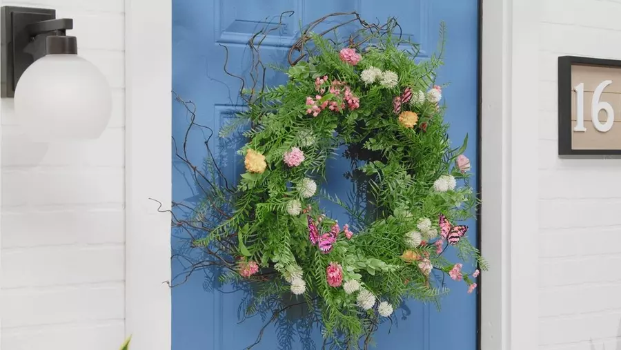 DIY Spring Wreaths Floral DIY Inspiration Hobby Lobby