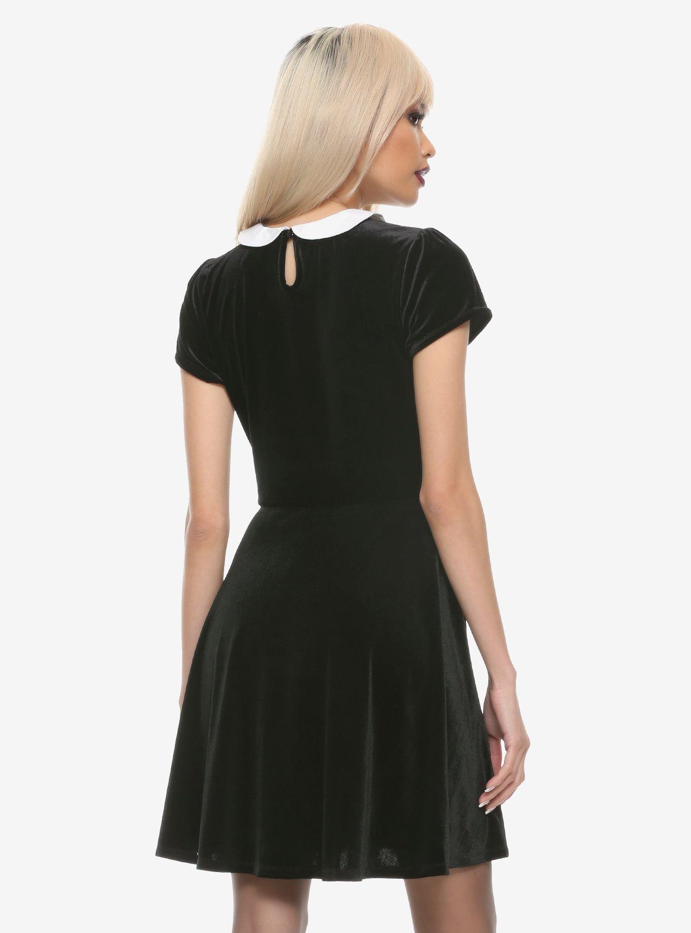 Hot topic black dress white collar hotsell