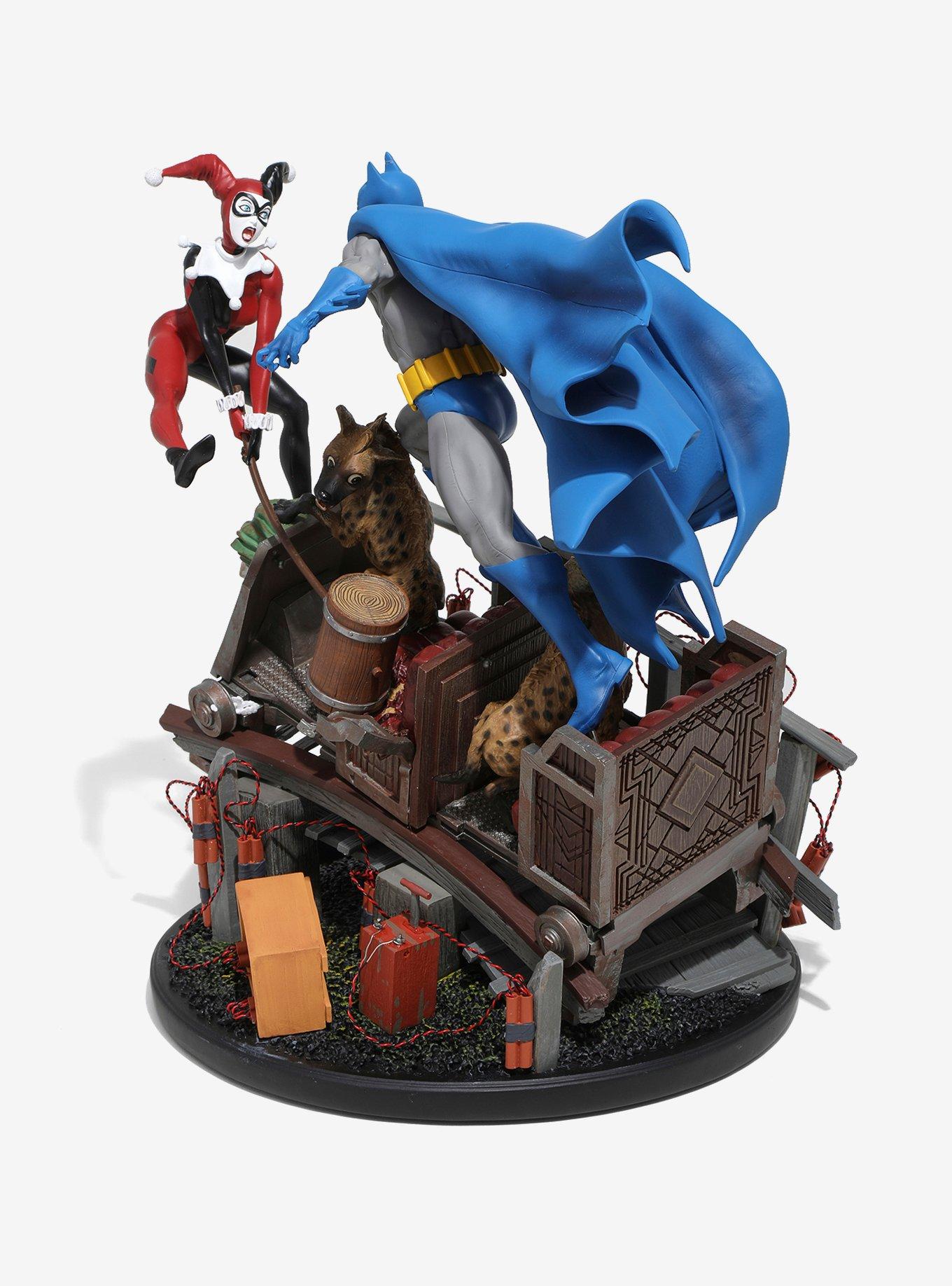 DC Collectibles Batman Vs. Harley Quinn Battle Statue, , alternate