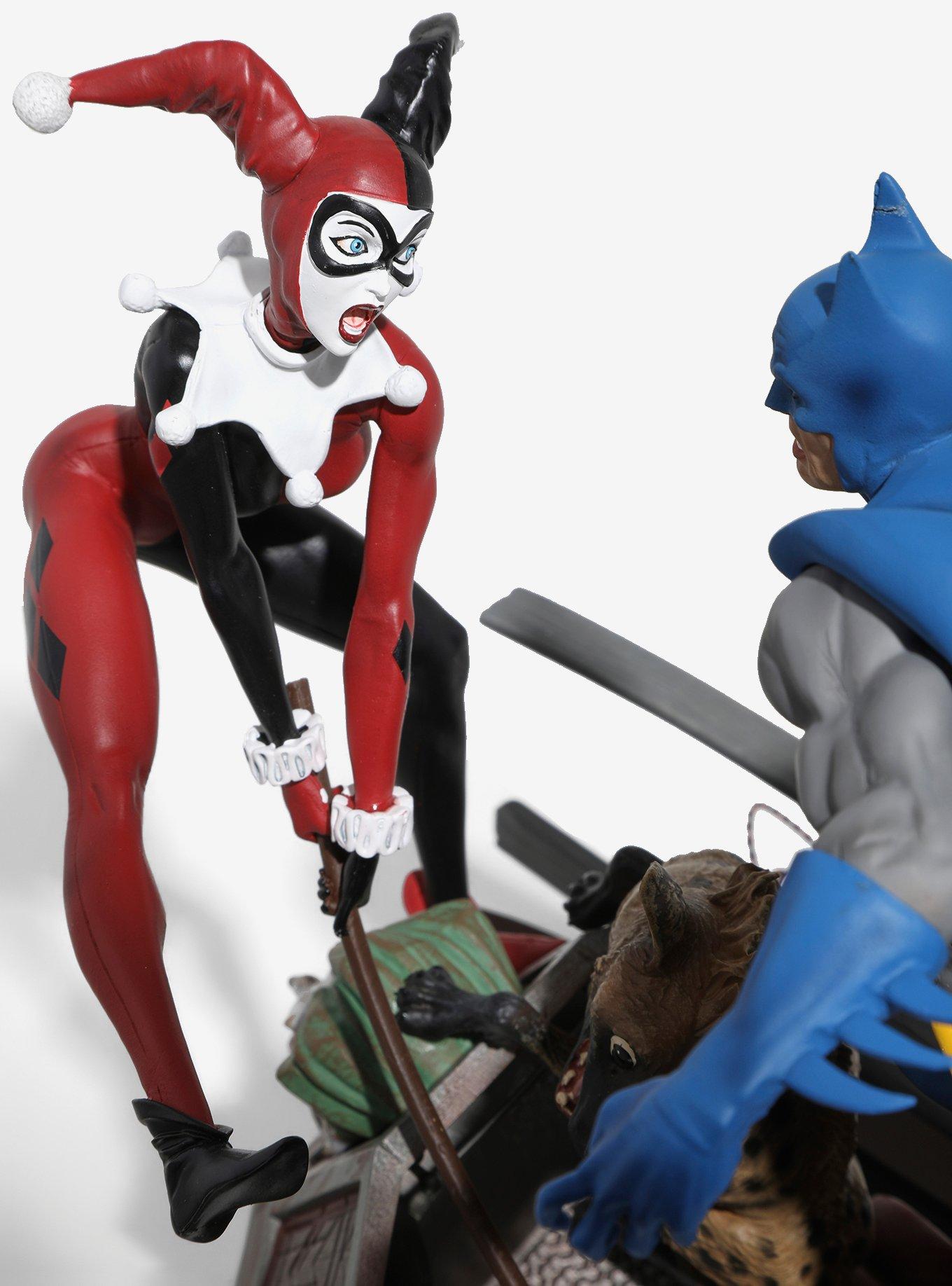 DC Collectibles Batman Vs. Harley Quinn Battle Statue, , alternate