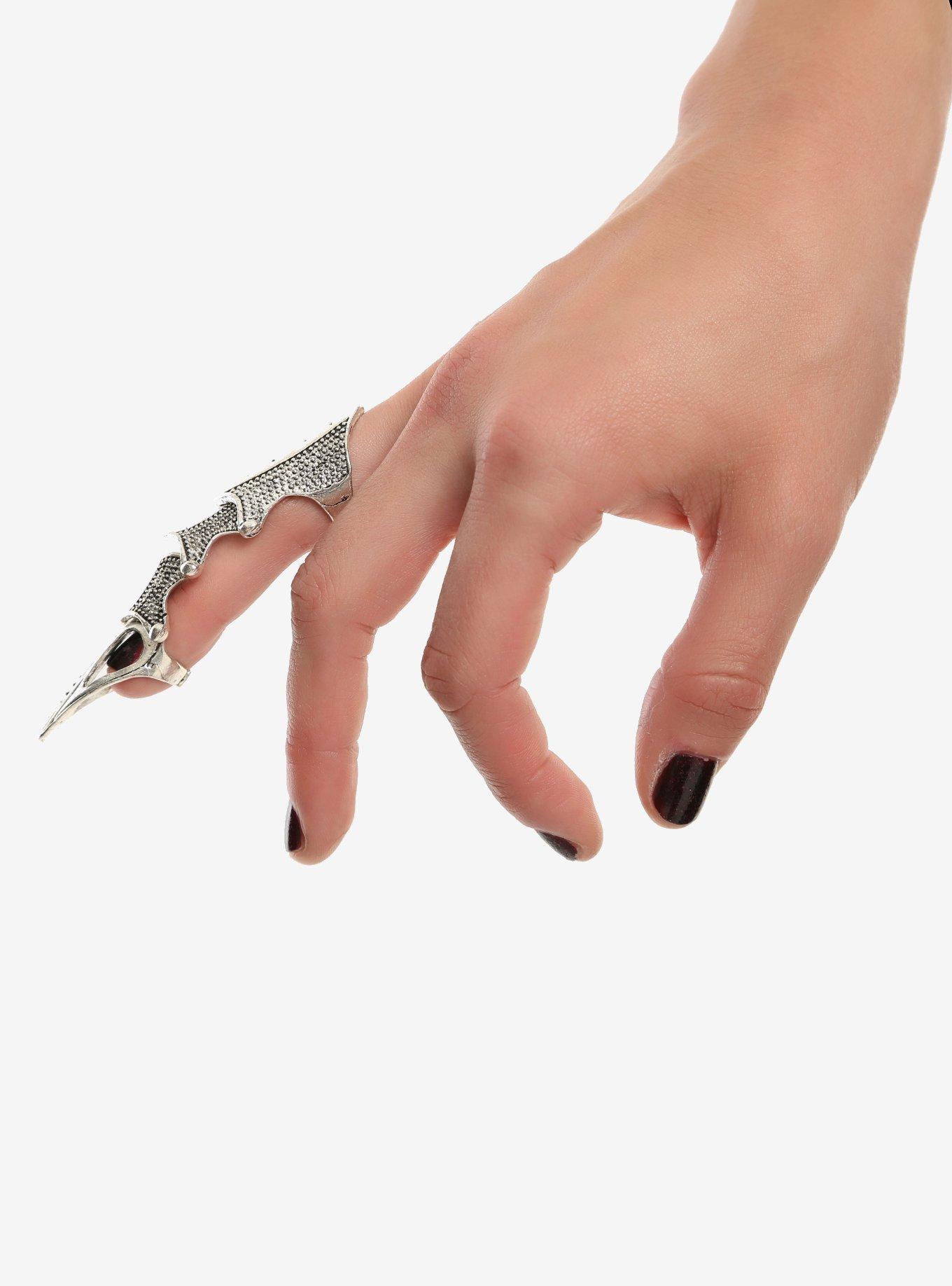 Silver Finger Armor, , alternate