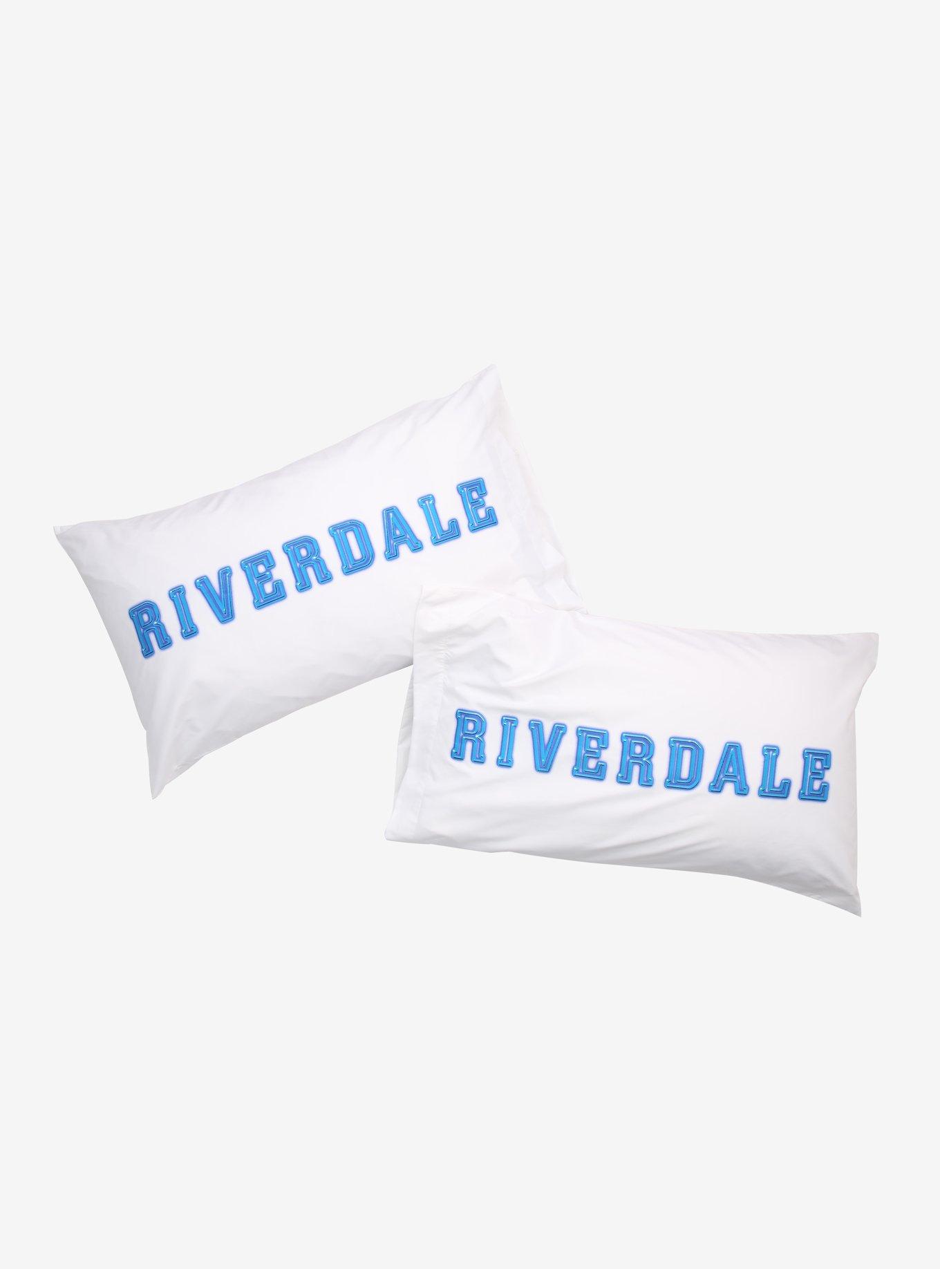 Riverdale Betty & Jughead I Love You Pillowcase Set Hot Topic Exclusive, , alternate