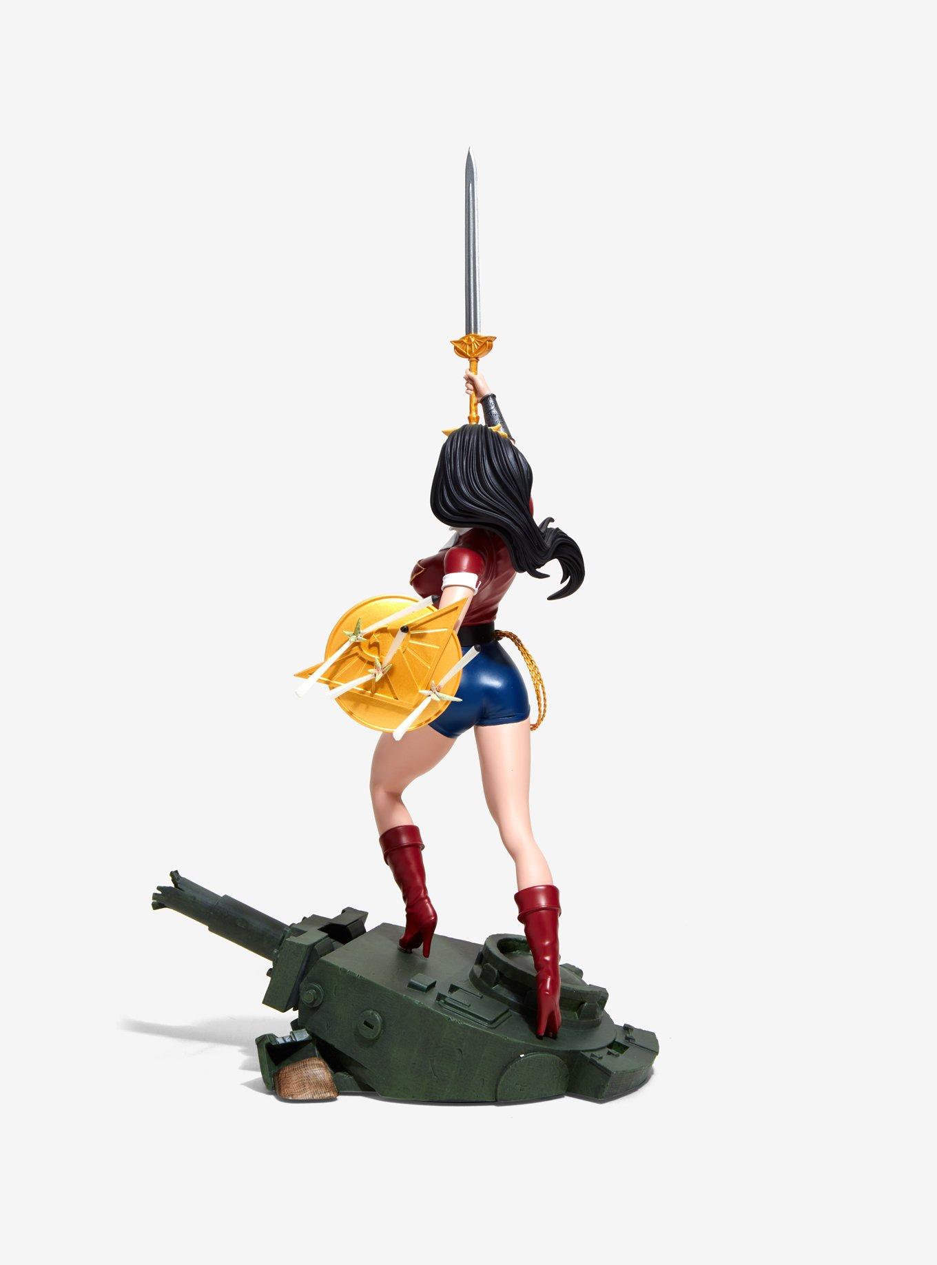 DC Collectibles Bombshells Wonder Woman Deluxe Resin Statue, , alternate