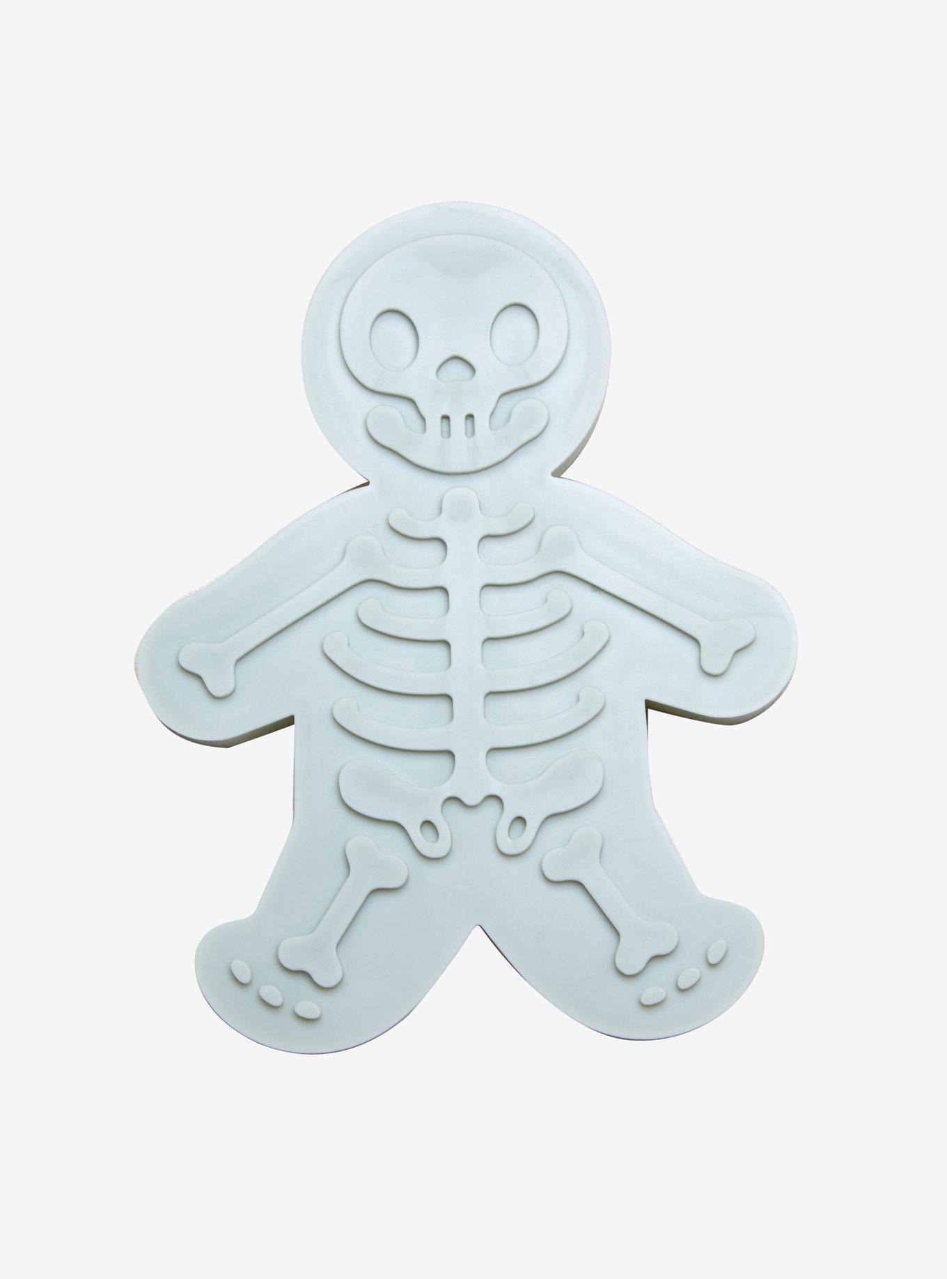Gingerdead Men Cookie Cutter & Stamp, , alternate
