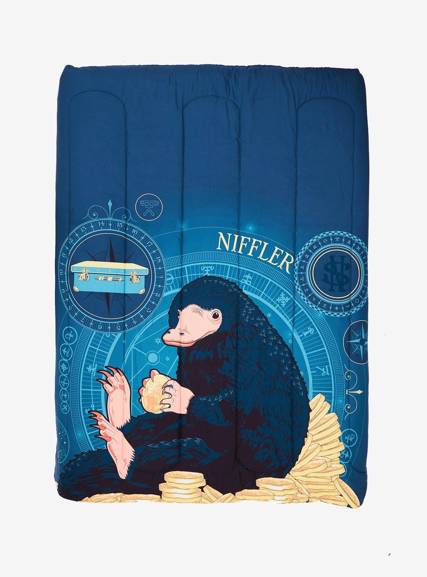 Fantastic Beasts And Where To Find Them Niffler Full/Queen Comforter, , alternate
