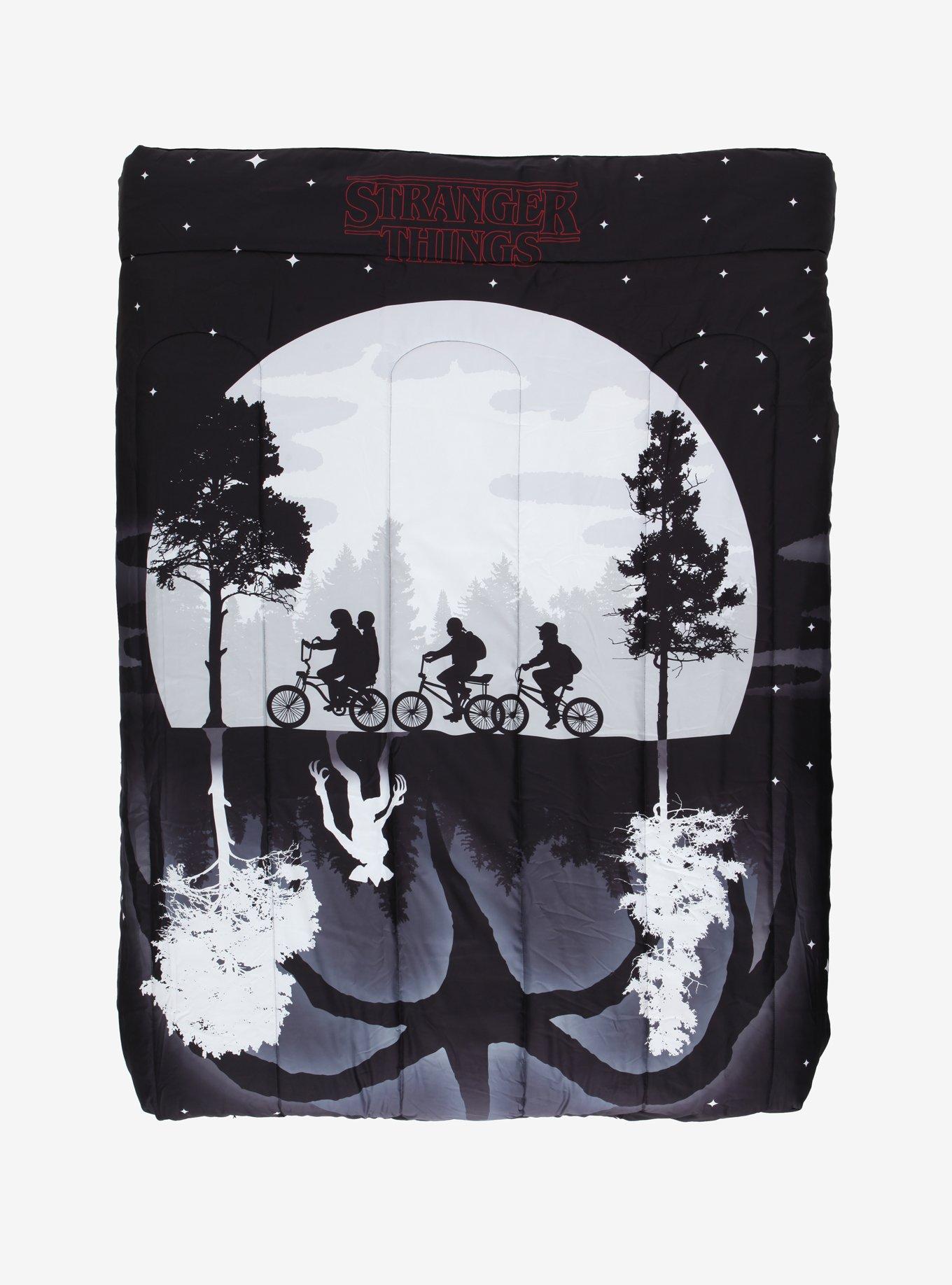 Stranger Things Bikes Full/Queen Comforter, , alternate