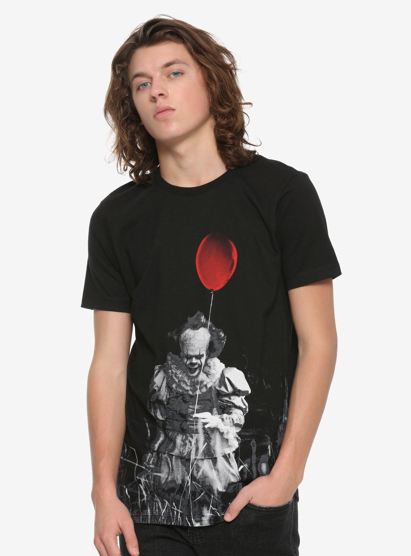 IT Pennywise Balloon T-Shirt Hot Topic Exclusive, , alternate