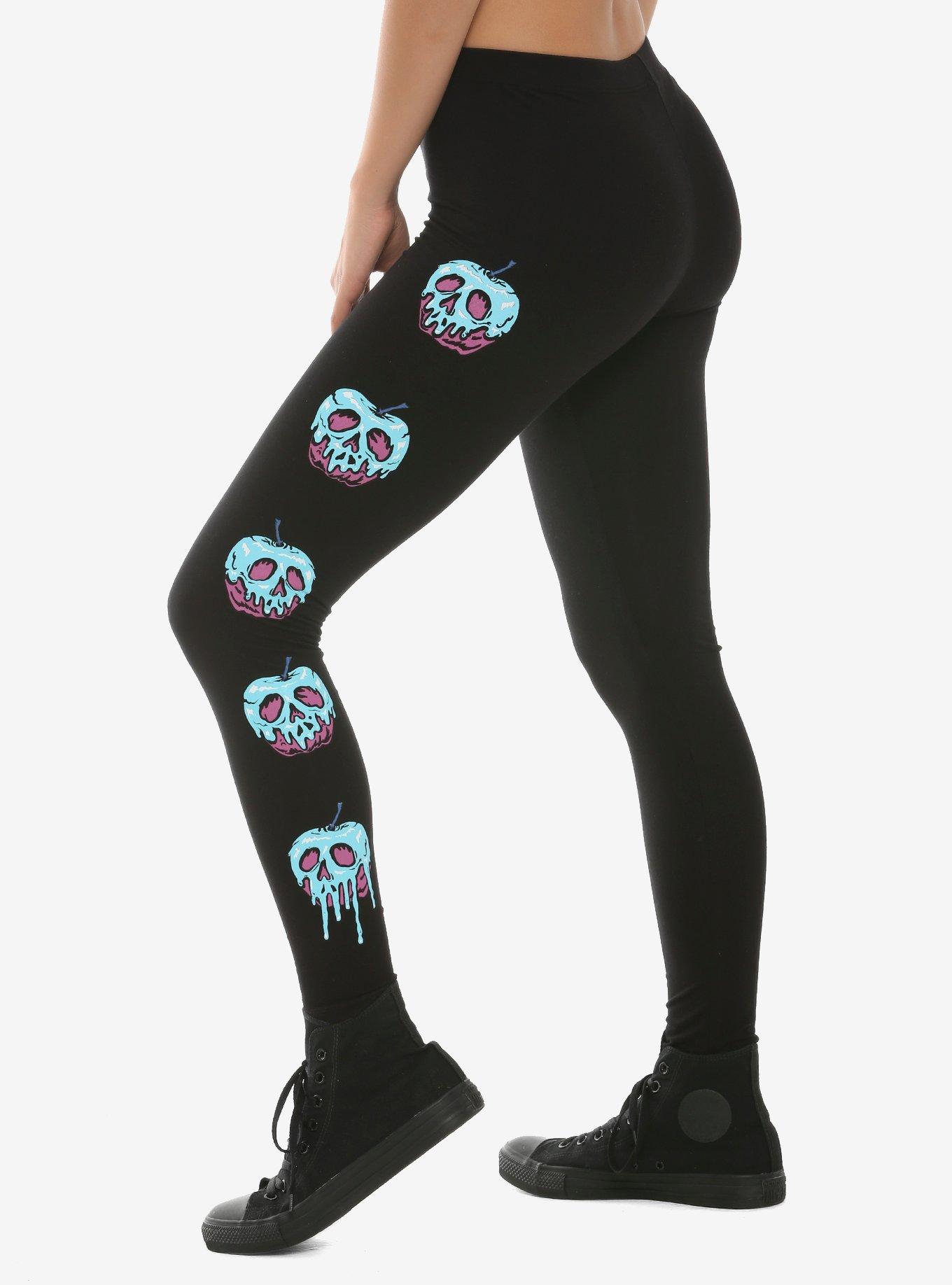 Plus Size - Disney Snow White and the Seven Dwarfs Poison Apple Crop  Leggings - Torrid