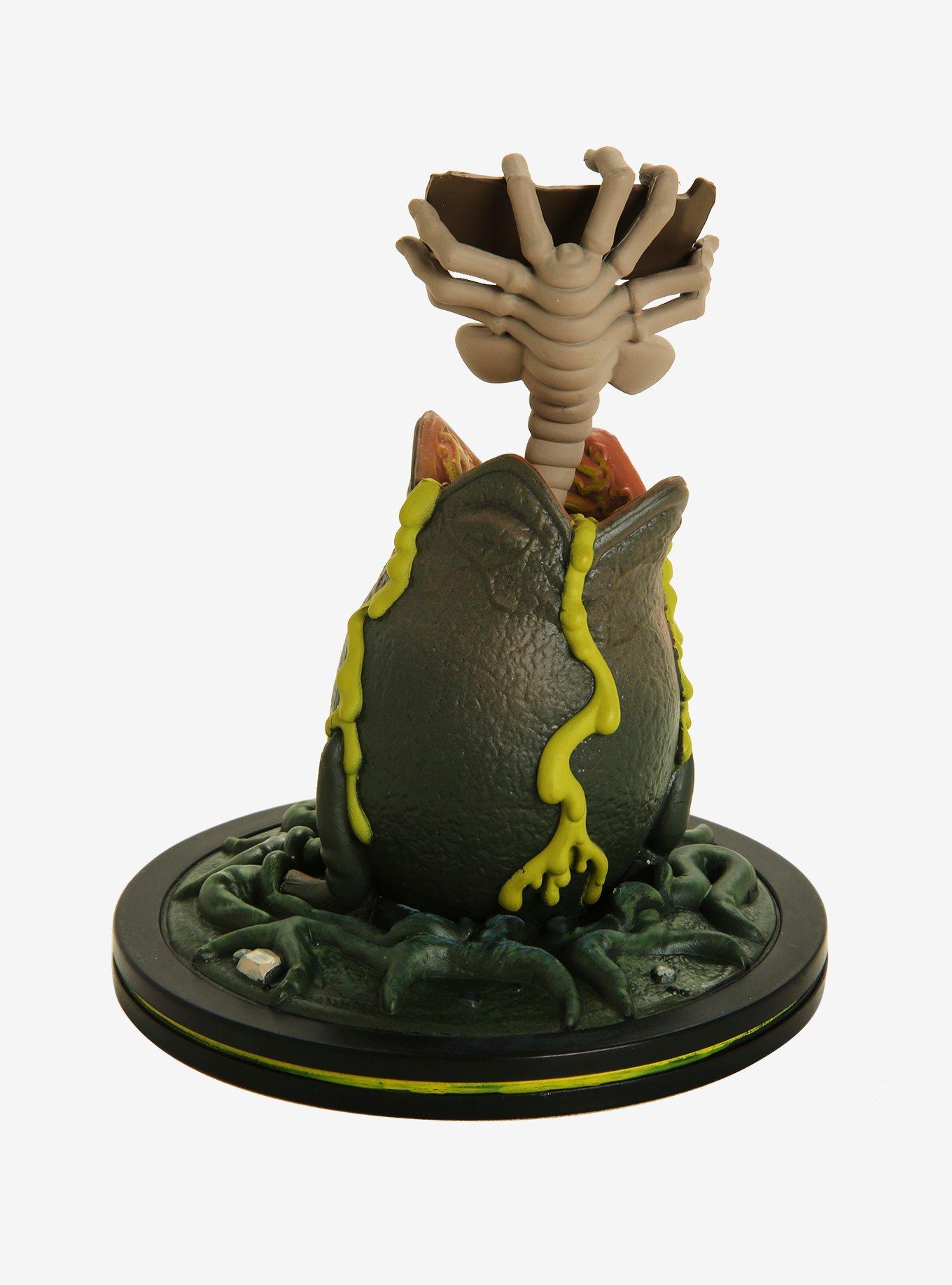 Alien Q-Fig Facehugger Collectible Figure, , alternate