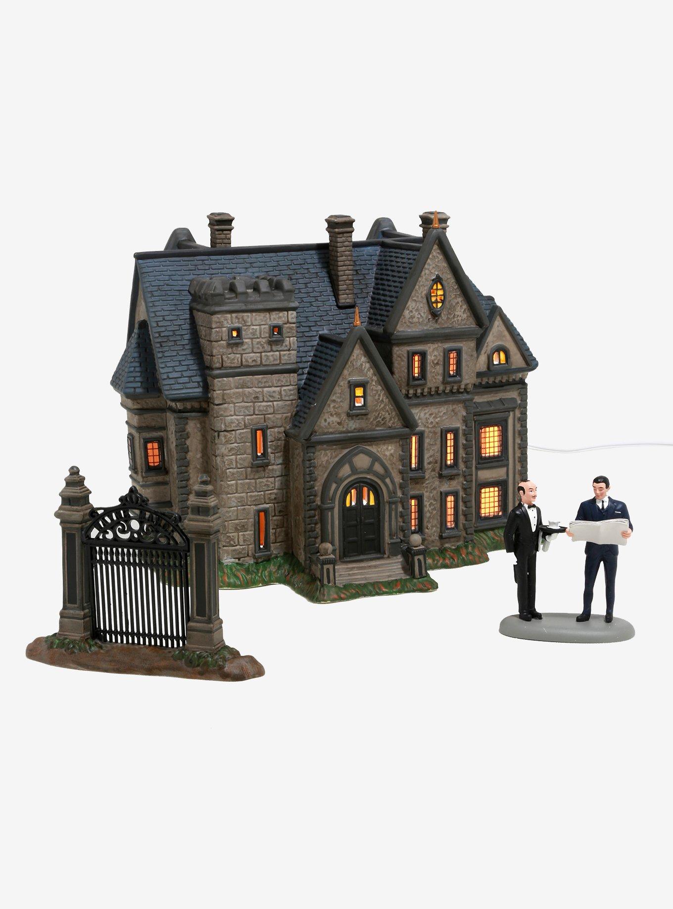 DC Comics Batman Wayne Manor & Gates Figurine Set, , alternate