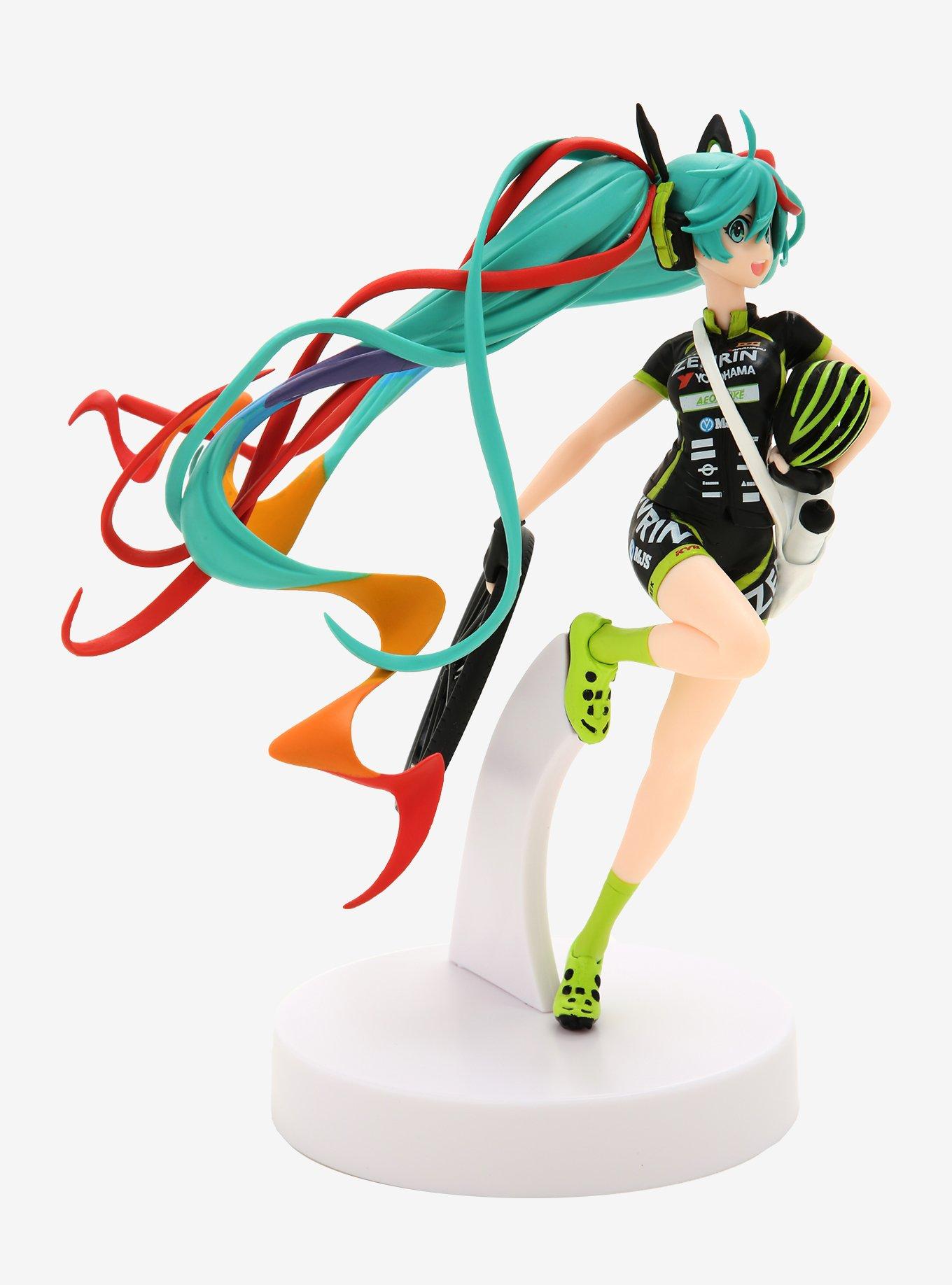 Banpresto Vocaloid Hatsune Miku GoodSmile Racing & Team Ukyo 2017 Figure (Cheering Ver.), , alternate