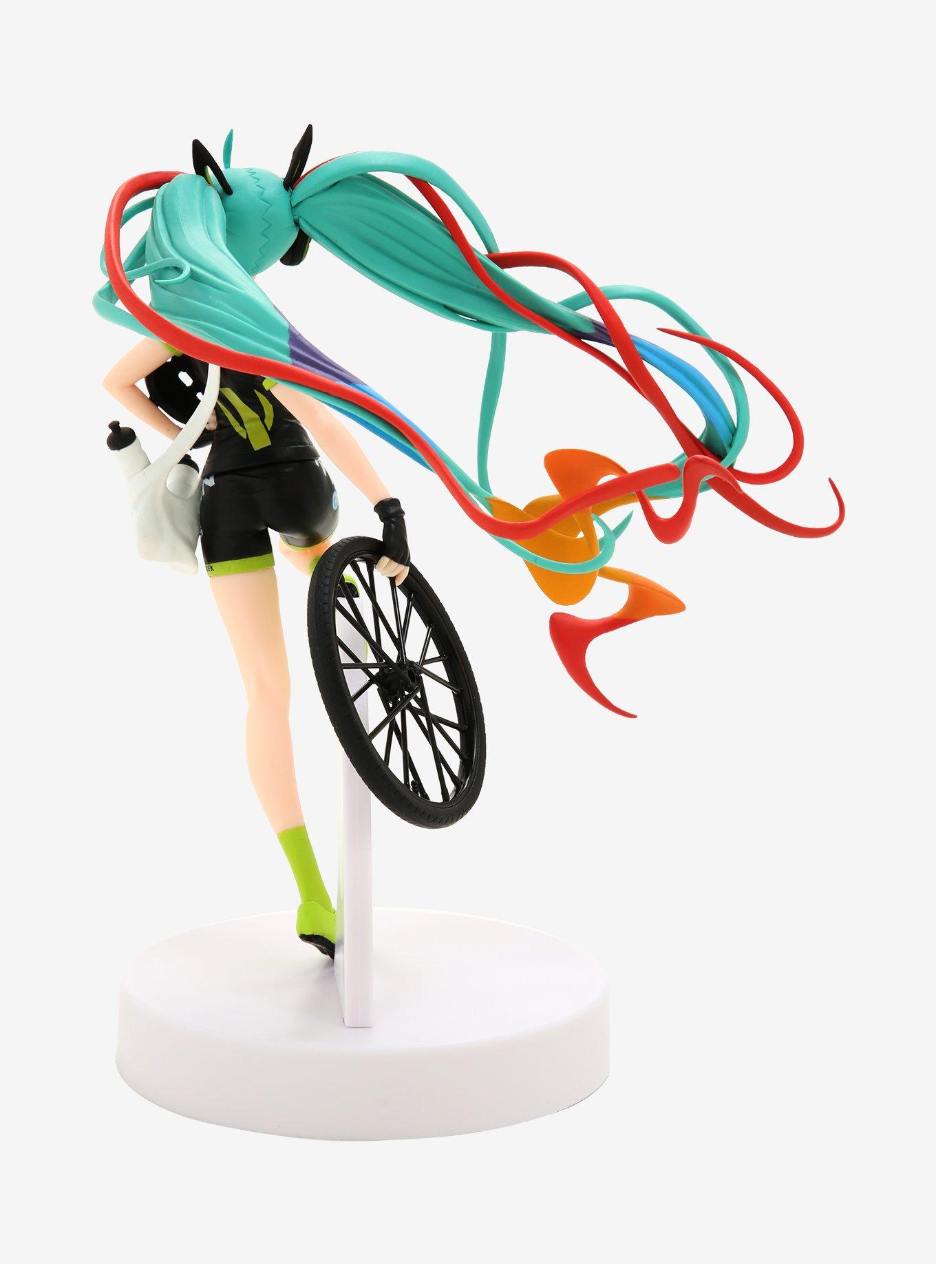 Banpresto Vocaloid Hatsune Miku GoodSmile Racing & Team Ukyo 2017 Figure (Cheering Ver.), , alternate