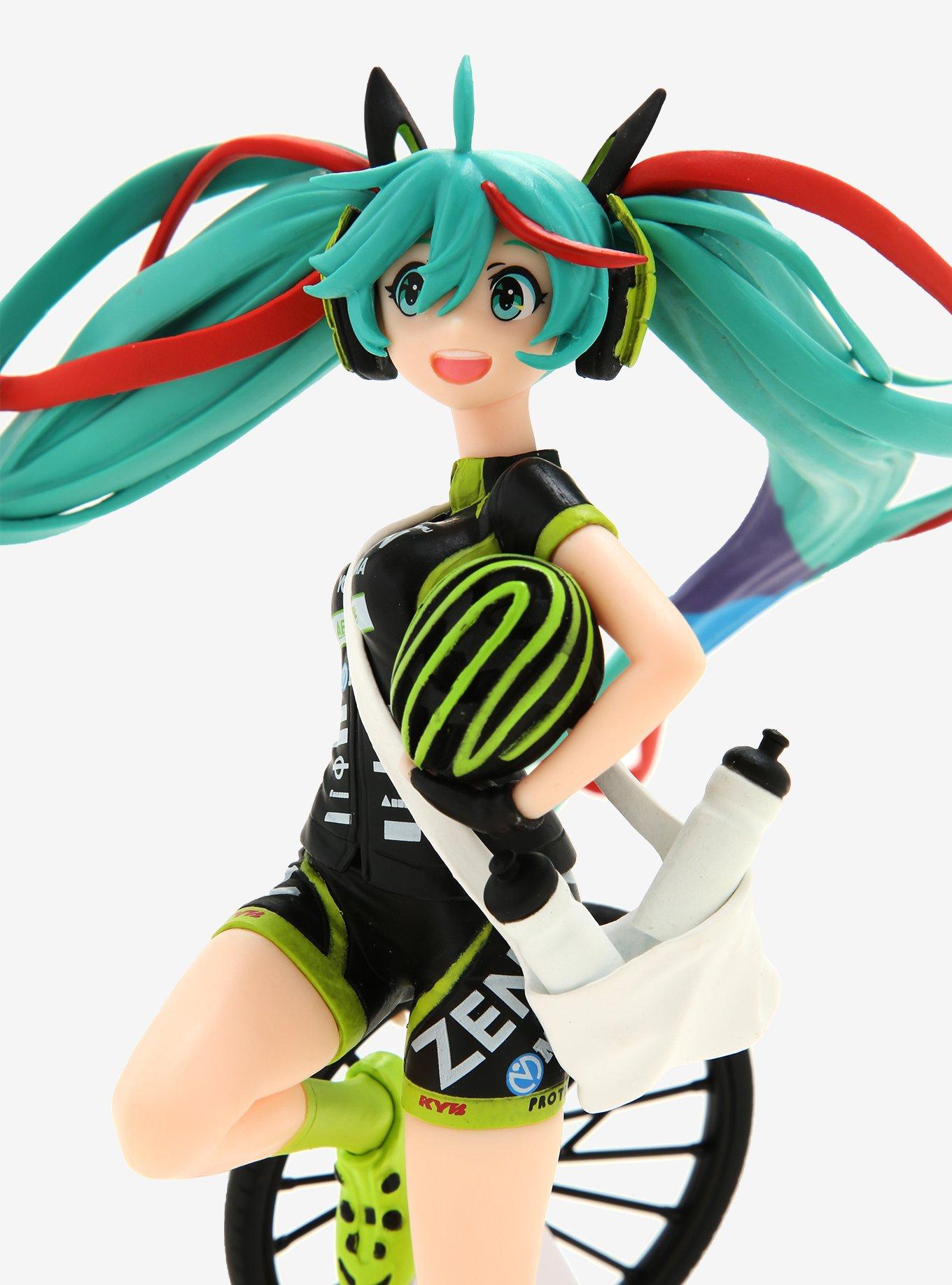 Banpresto Vocaloid Hatsune Miku GoodSmile Racing & Team Ukyo 2017 Figure (Cheering Ver.), , alternate