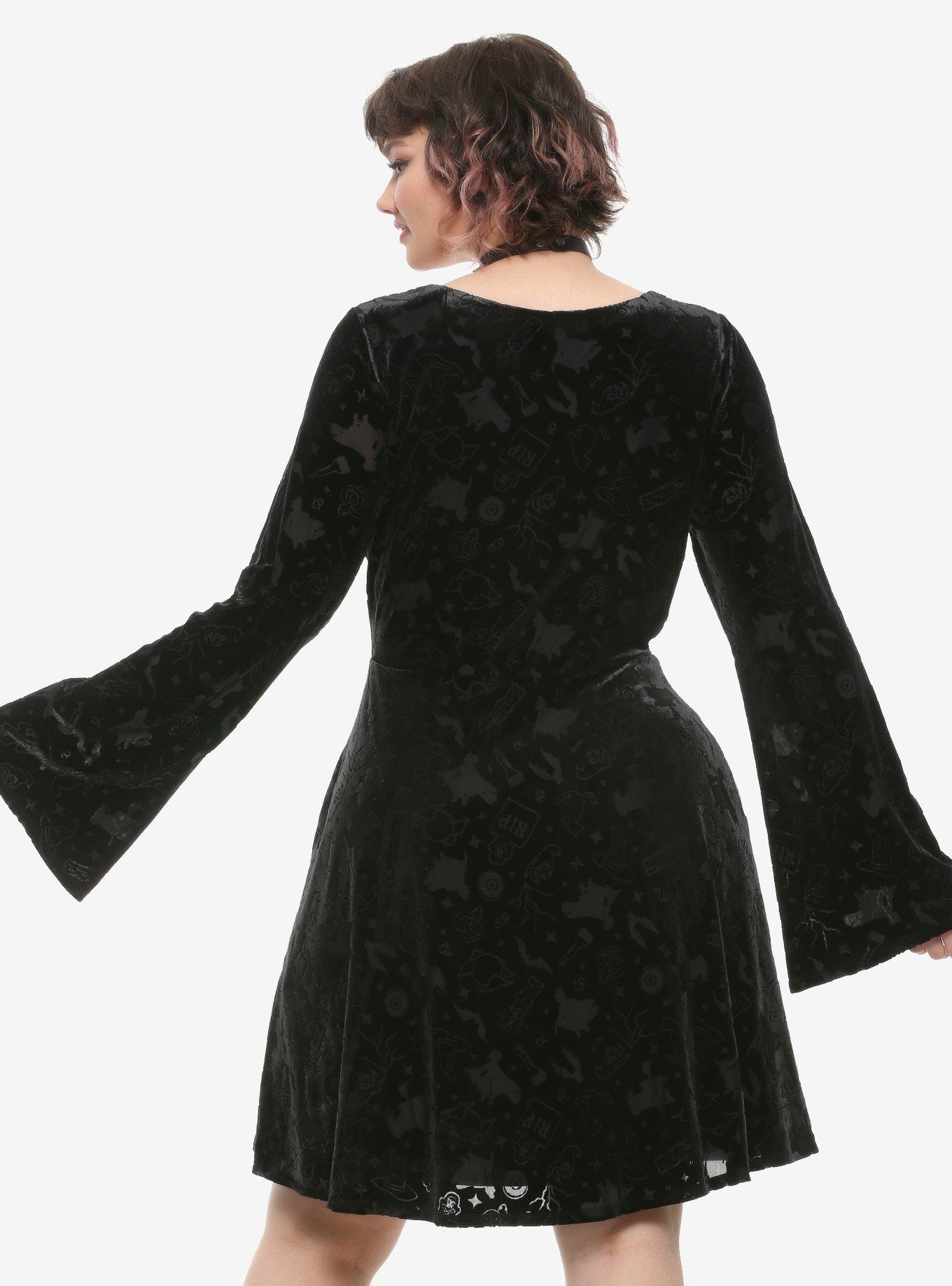 Her Universe Disney Hocus Pocus Icon Velvet Bell Sleeve Dress Plus Size, , alternate