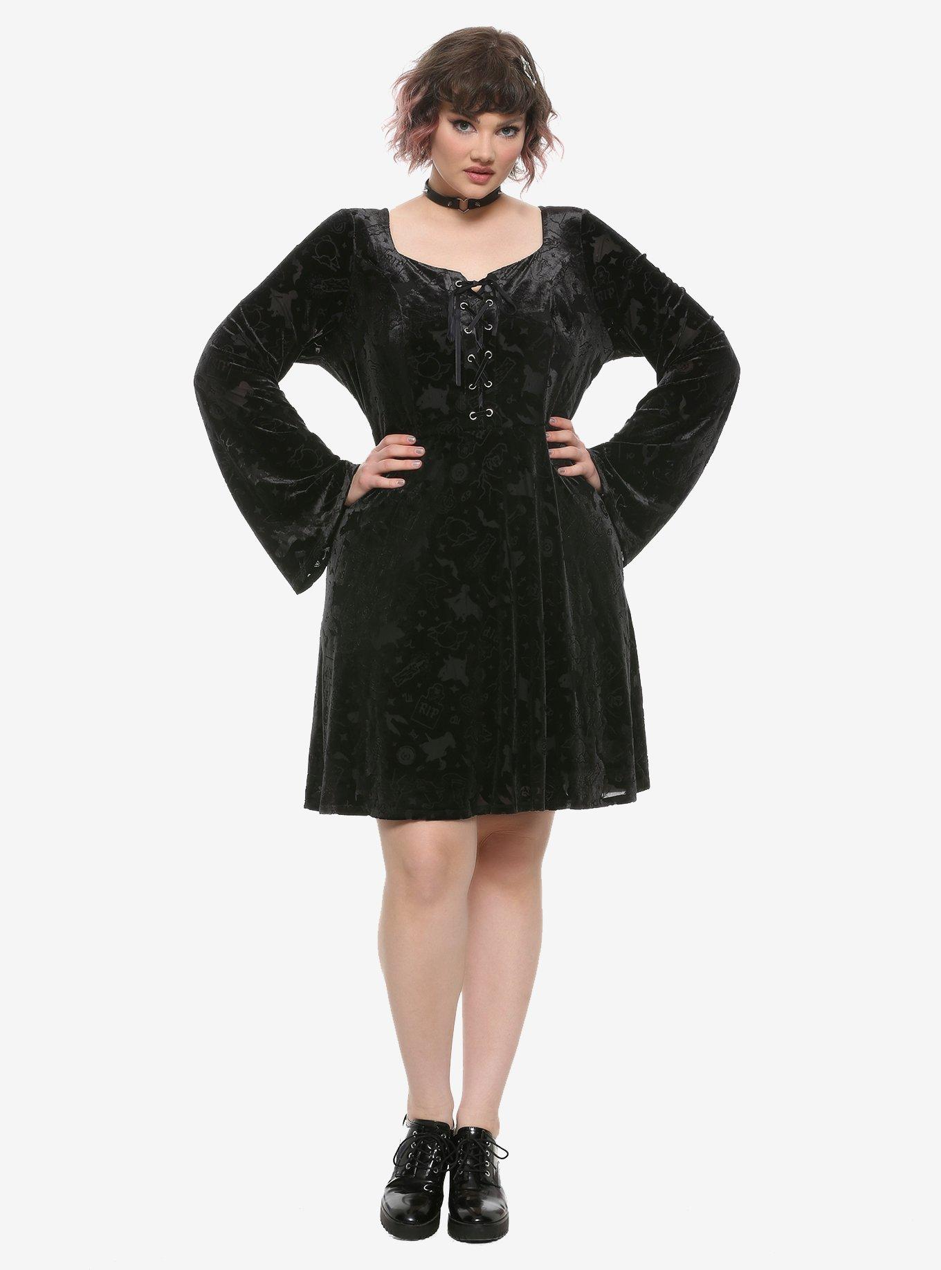 Her Universe Disney Hocus Pocus Icon Velvet Bell Sleeve Dress Plus Size, BLACK, alternate