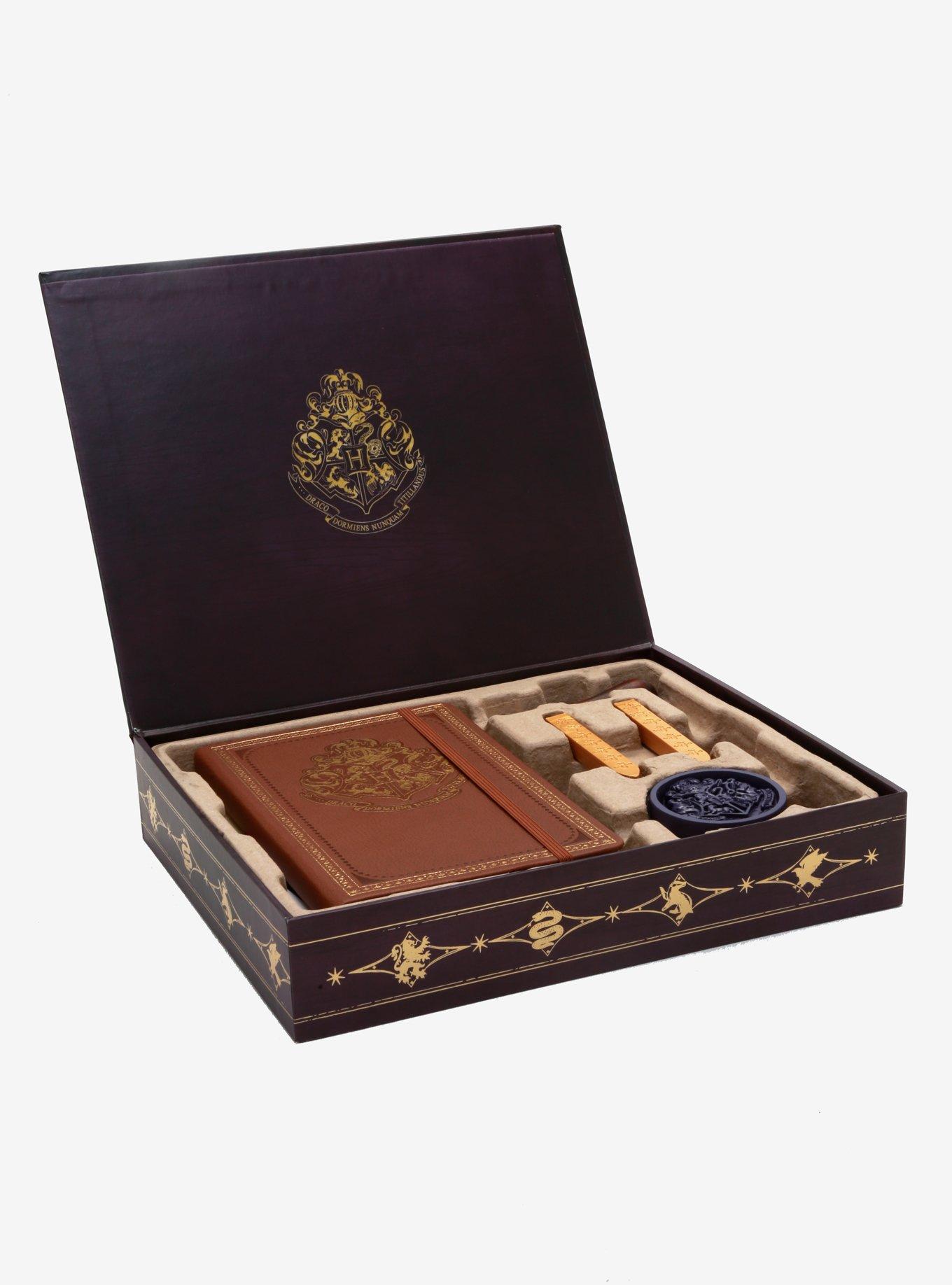 Harry Potter Hogwarts Deluxe Stationery Set, , alternate