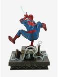 Diamond Select Toys Marvel Gallery Spider-Man (1990s) Diorama Collectible Figure, , alternate