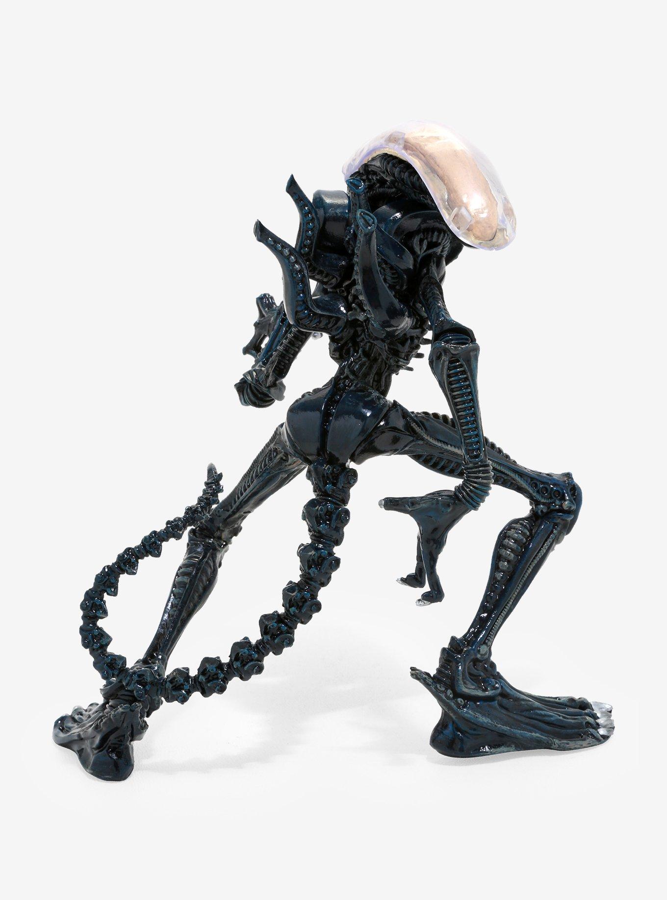 Weta Workshop Alien Mini Epics Xenomorph Vinyl Figure, , alternate
