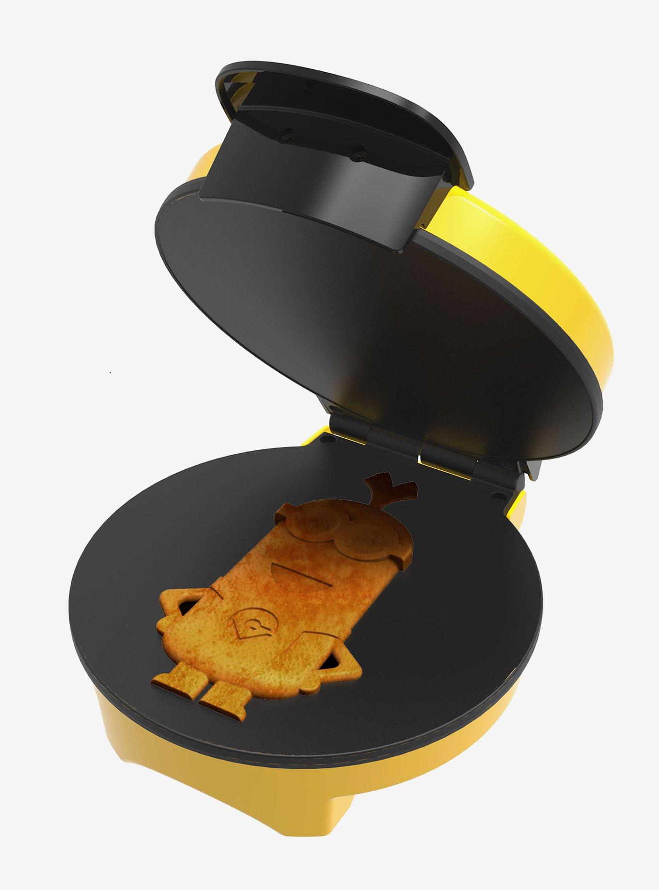 Minions Kevin Waffle Maker, , alternate