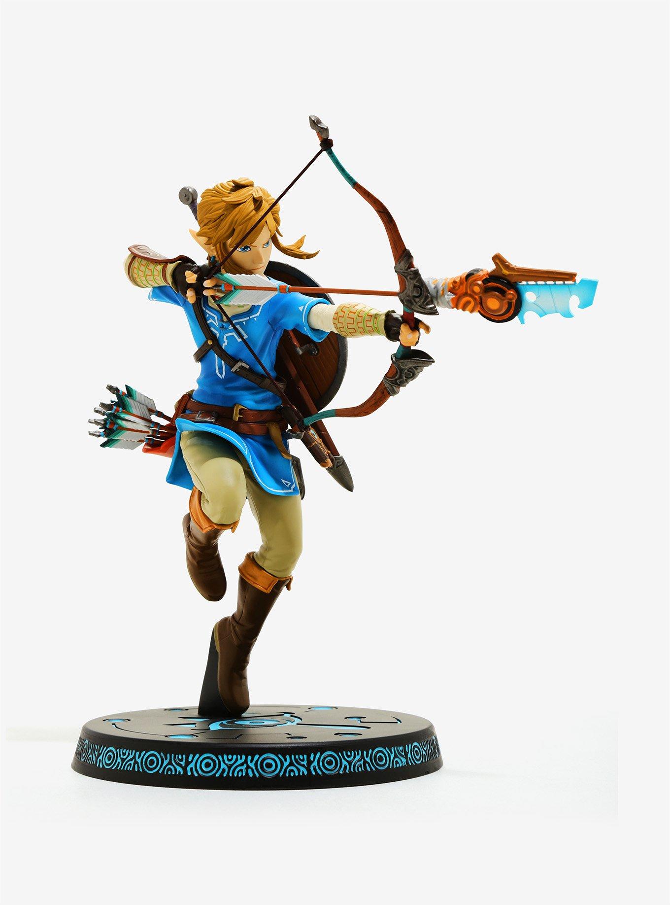 Nintendo The Legend of Zelda Breath of the Wild Link Collectible Figure, , alternate