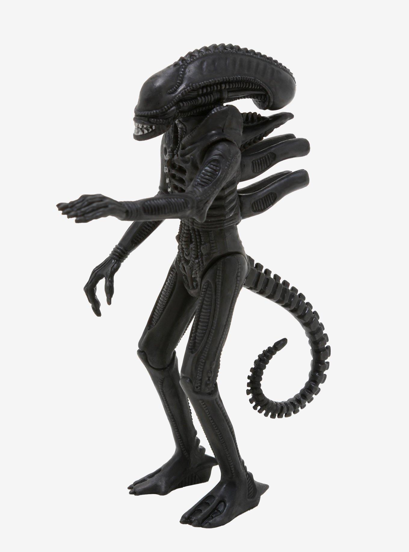 Super7 ReAction Aliens Alien Warrior Midnight Collectible Action Figure, , alternate