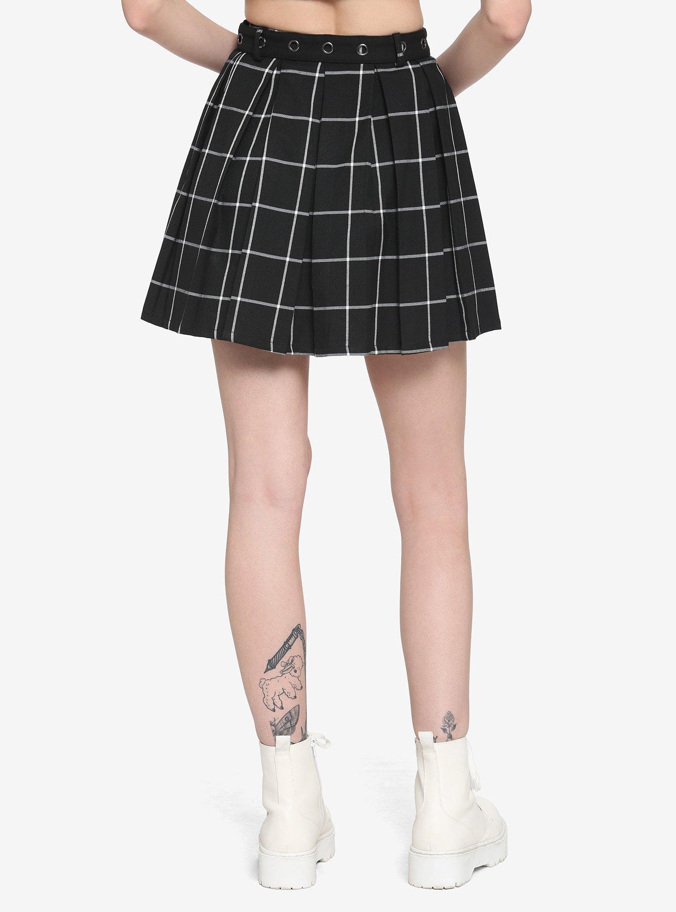 Black & White Plaid Pleated Skirt With Grommet Belt