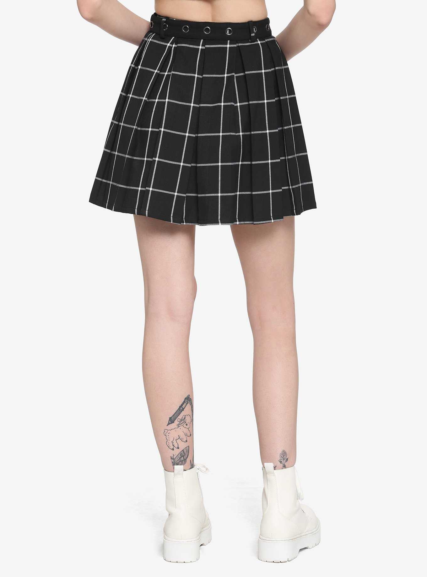 Black & White Plaid Pleated Skirt With Grommet Belt, , hi-res
