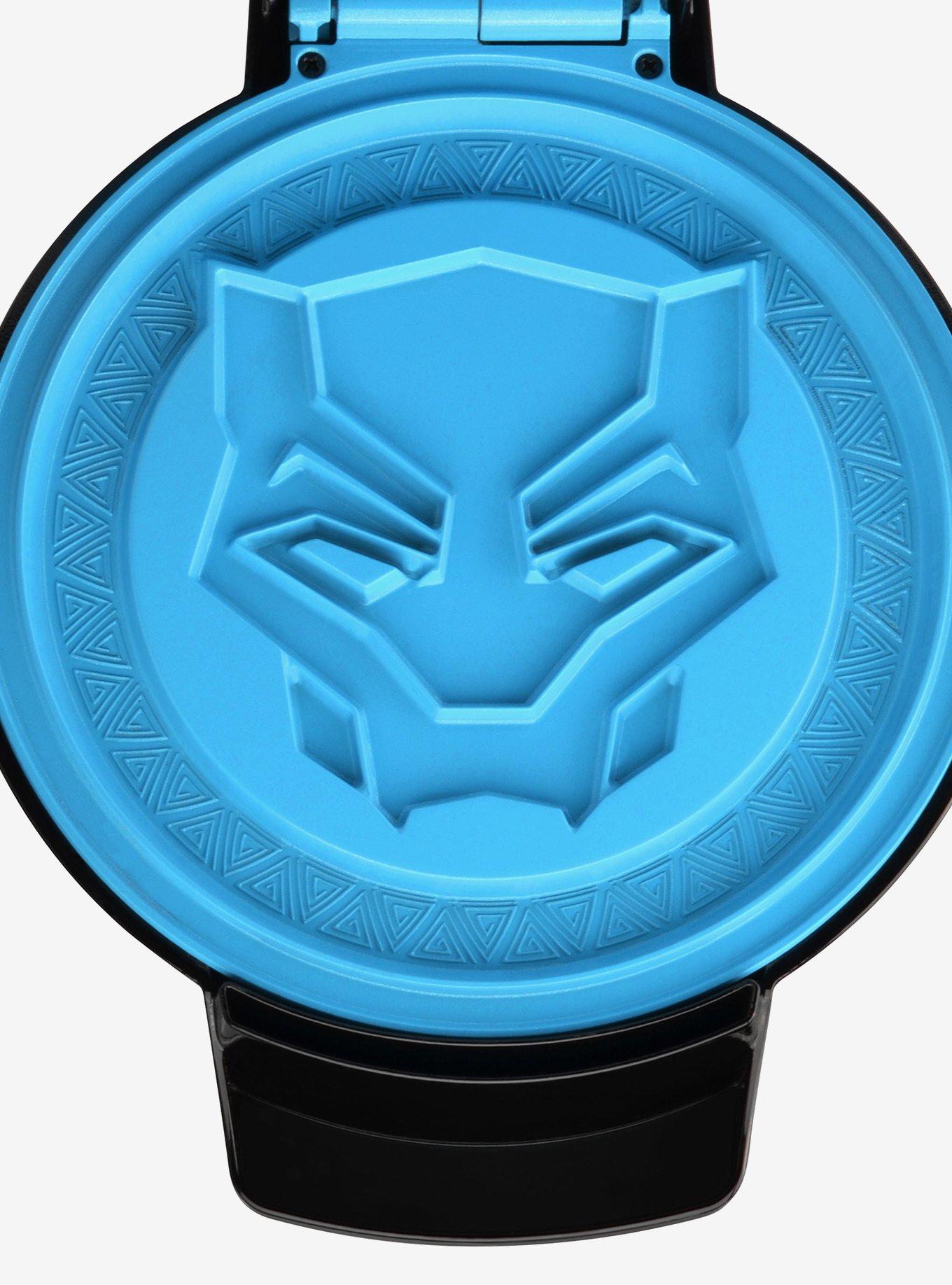 Marvel Black Panther Round Waffle Maker, , alternate