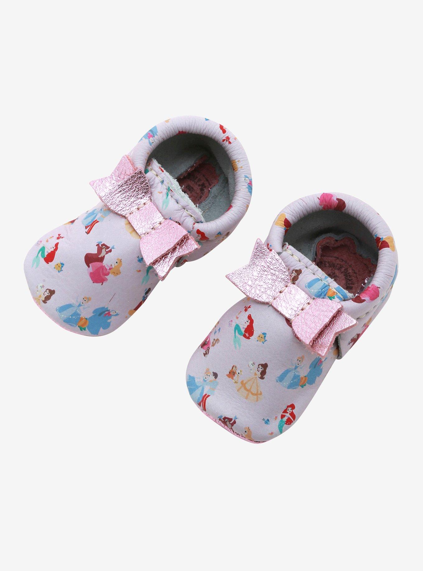Freshly Picked Disney Princess Bow Infant Moccasins, MULTI, alternate
