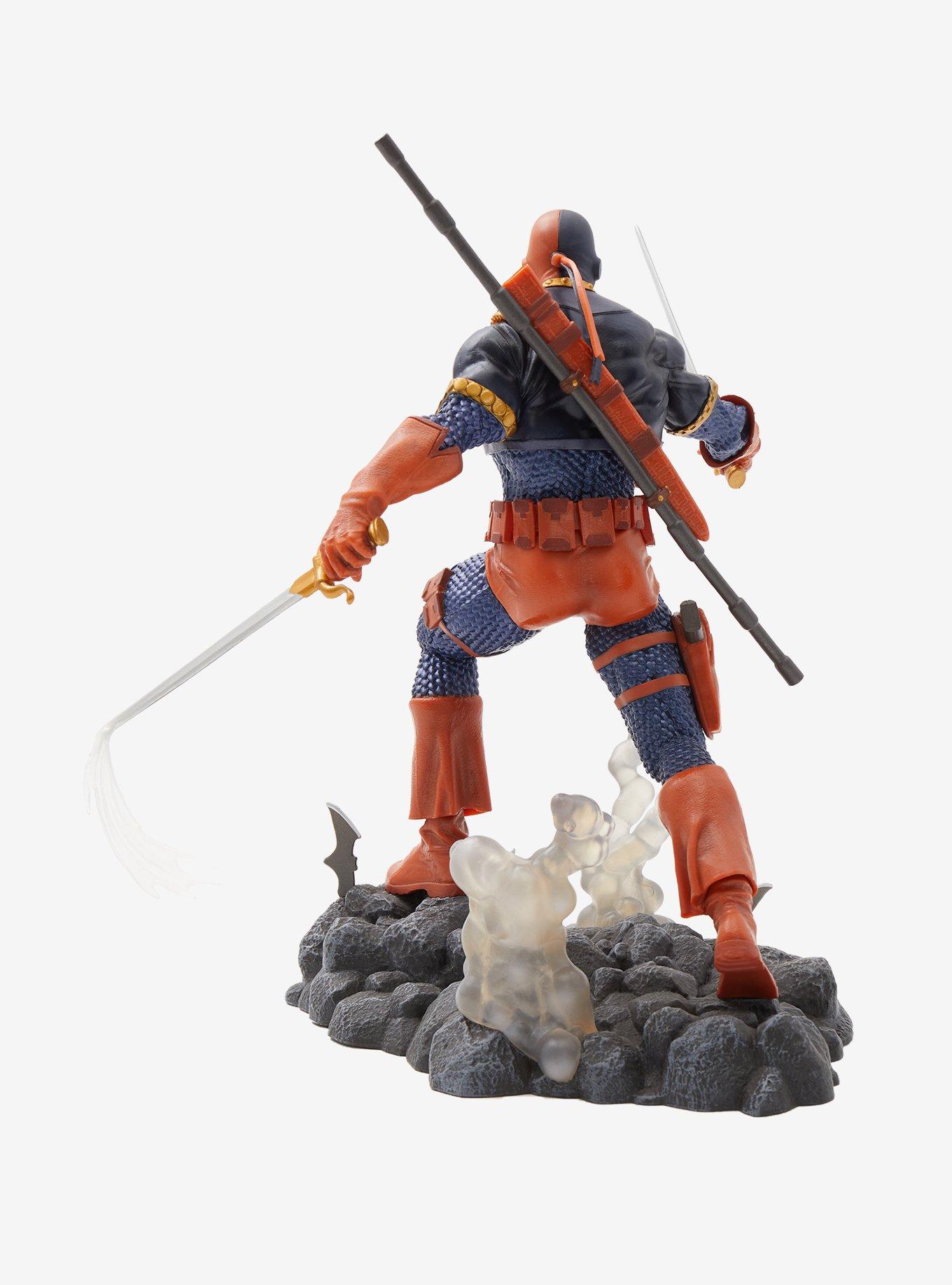 Diamond Select Toys DC Comics Deathstroke Gallery Collectible Figure, , alternate