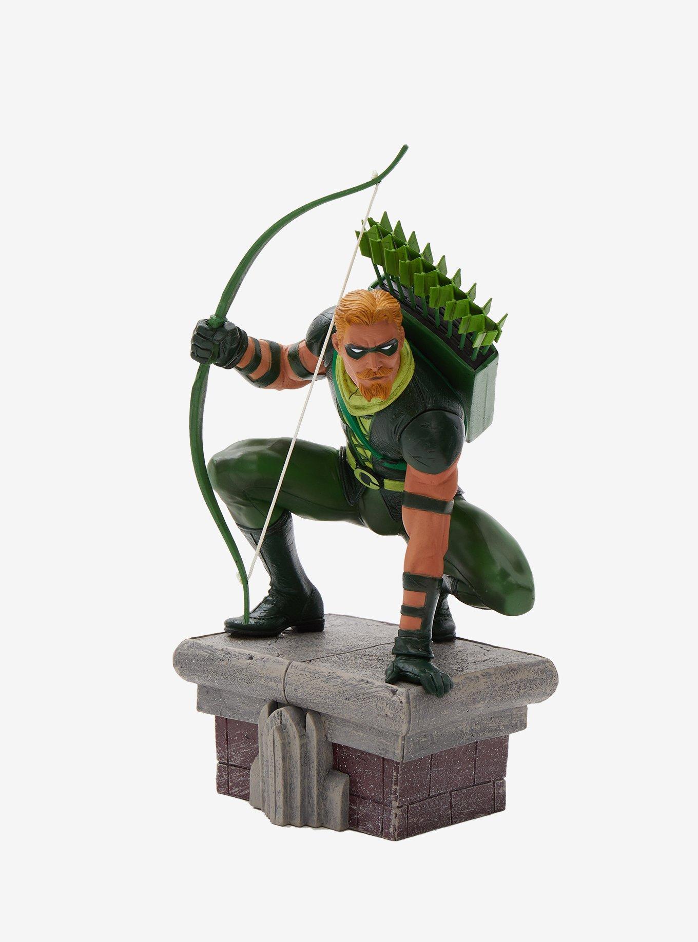 Diamond Select Toys DC Comics Green Arrow Gallery Collectible Figure, , alternate