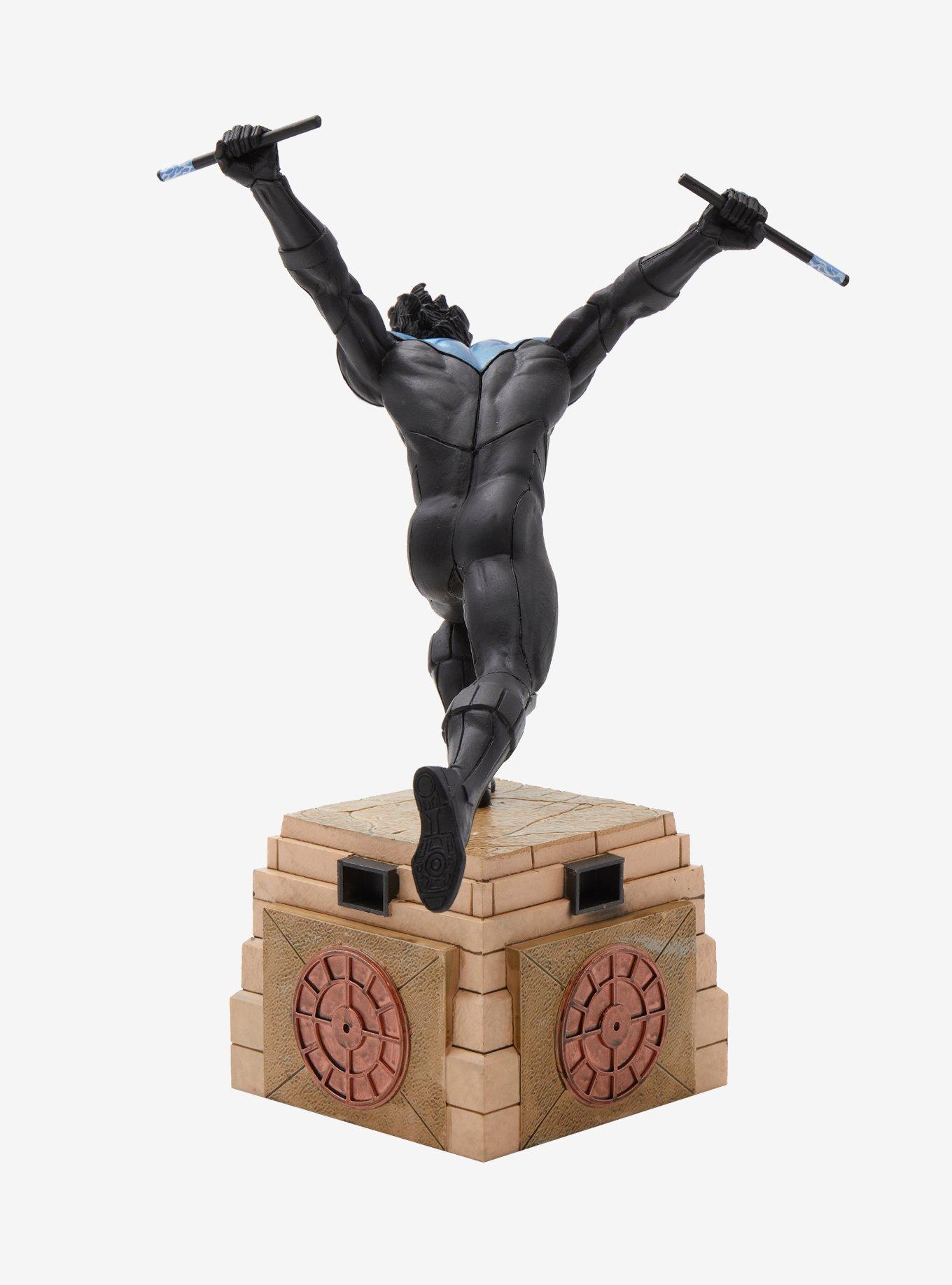 Diamond Select Toys DC Comics Nightwing Gallery Collectible Figure, , alternate