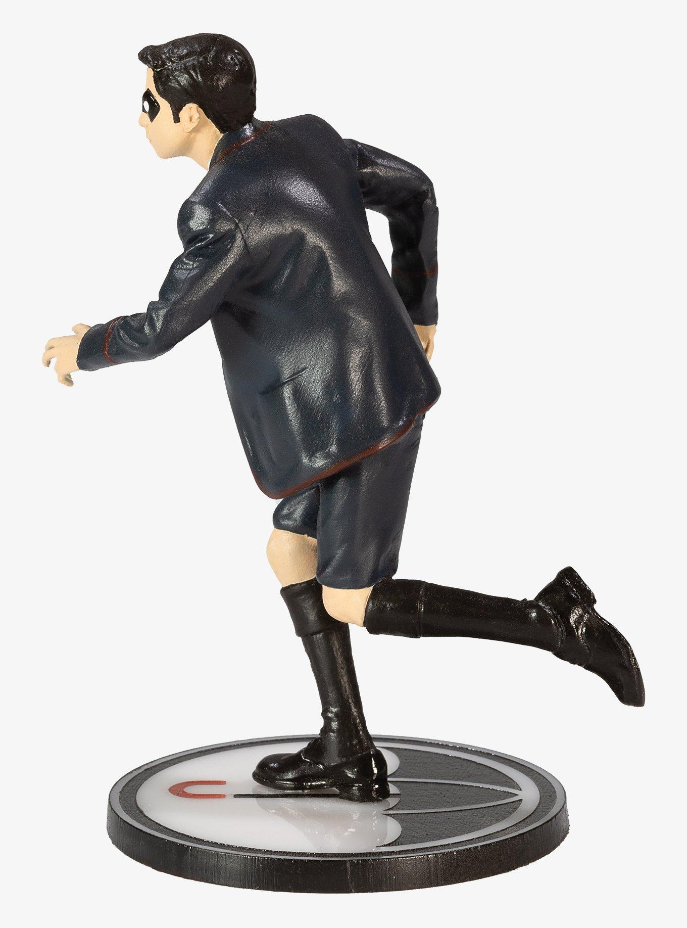 Dark Horse The Umbrella Academy Number Five Replica Figure, , alternate