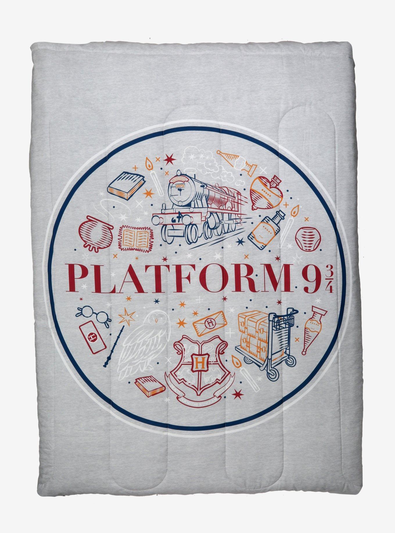 Harry Potter Platform 9 3/4 Icon Full/Queen Comforter, , alternate