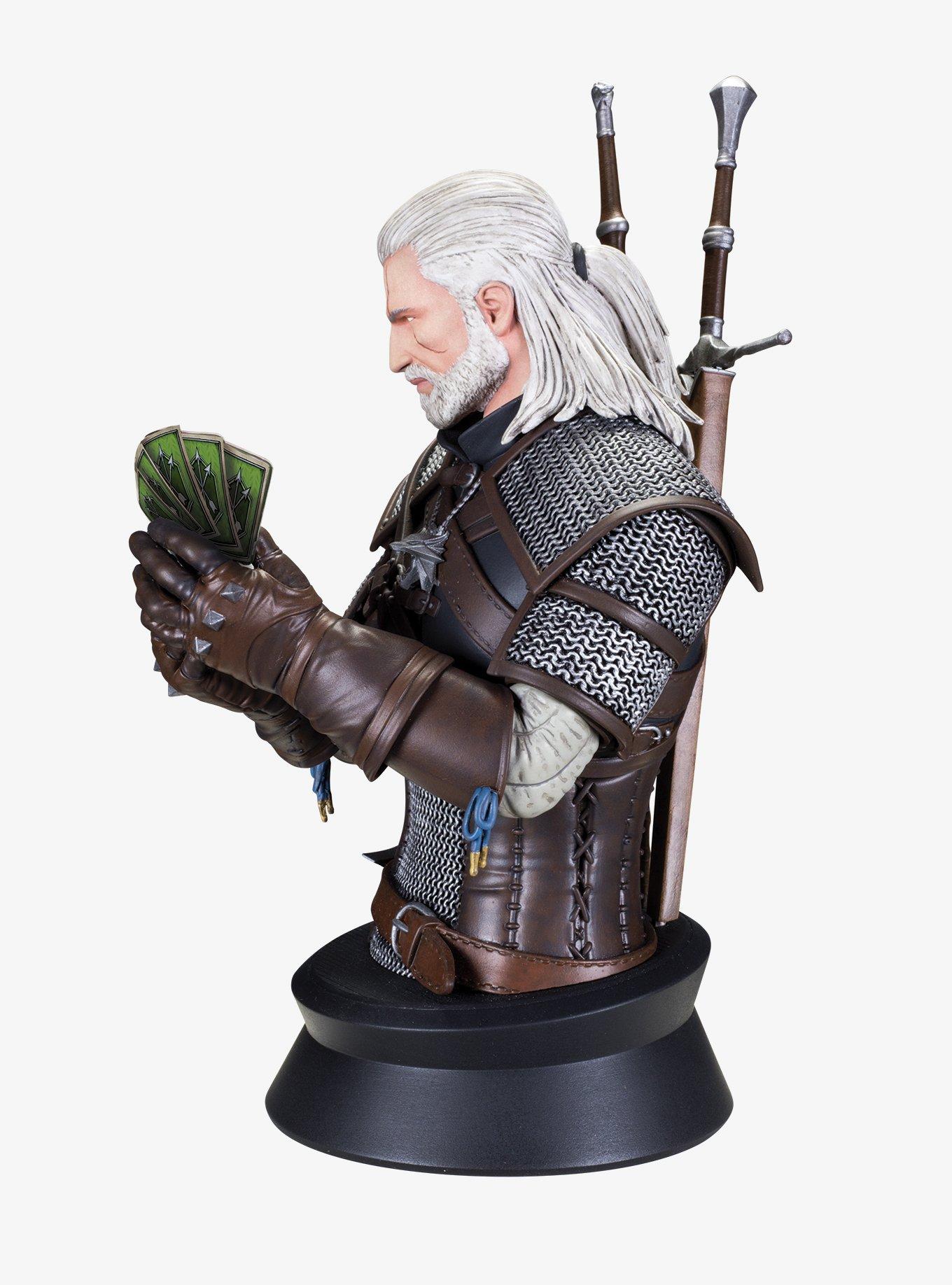 Dark Horse The Witcher 3: Wild Hunt Geralt Playing Gwent Bust Figure, , alternate
