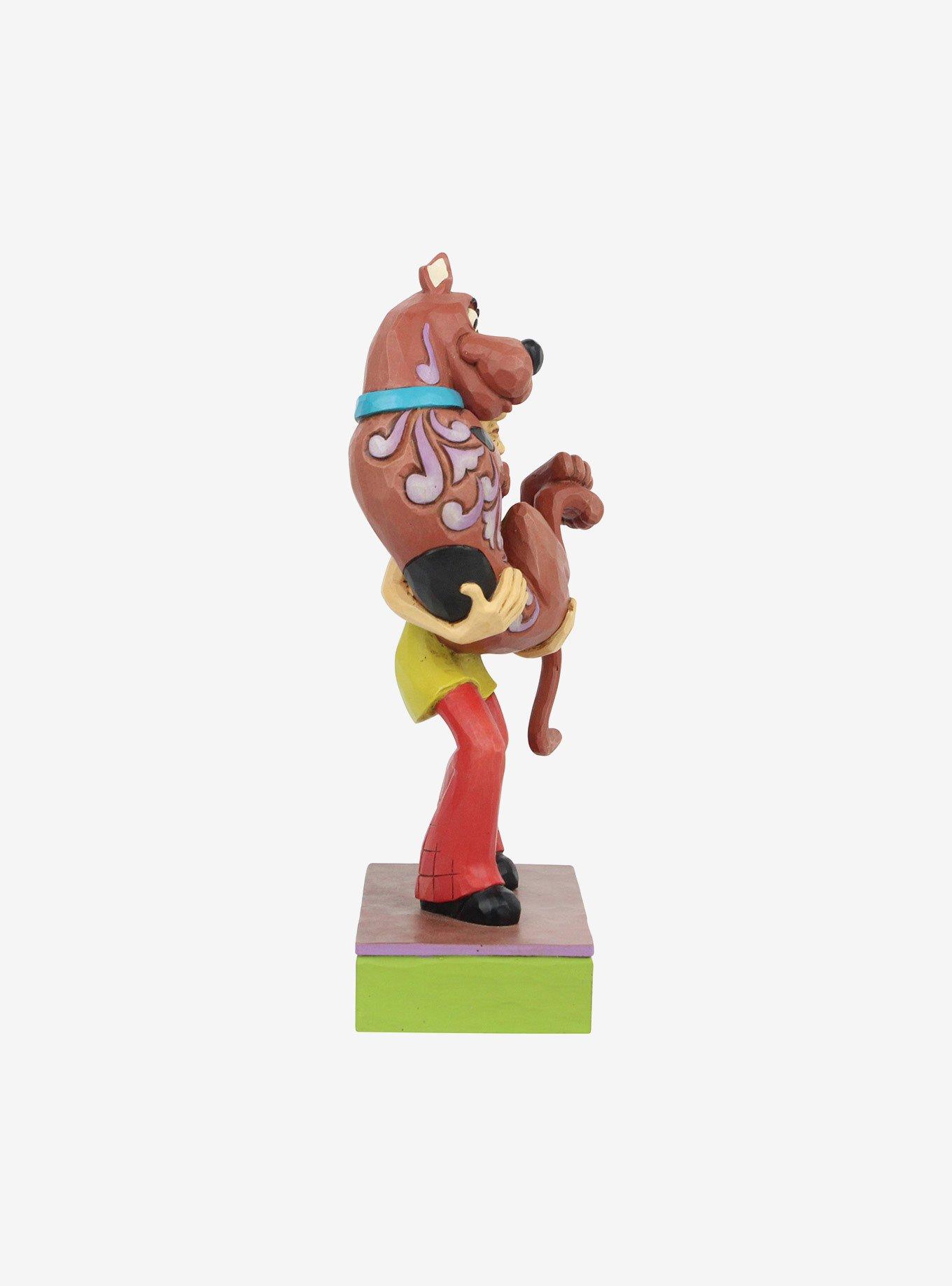 Shaggy Holding Scooby-Doo Figure, , alternate