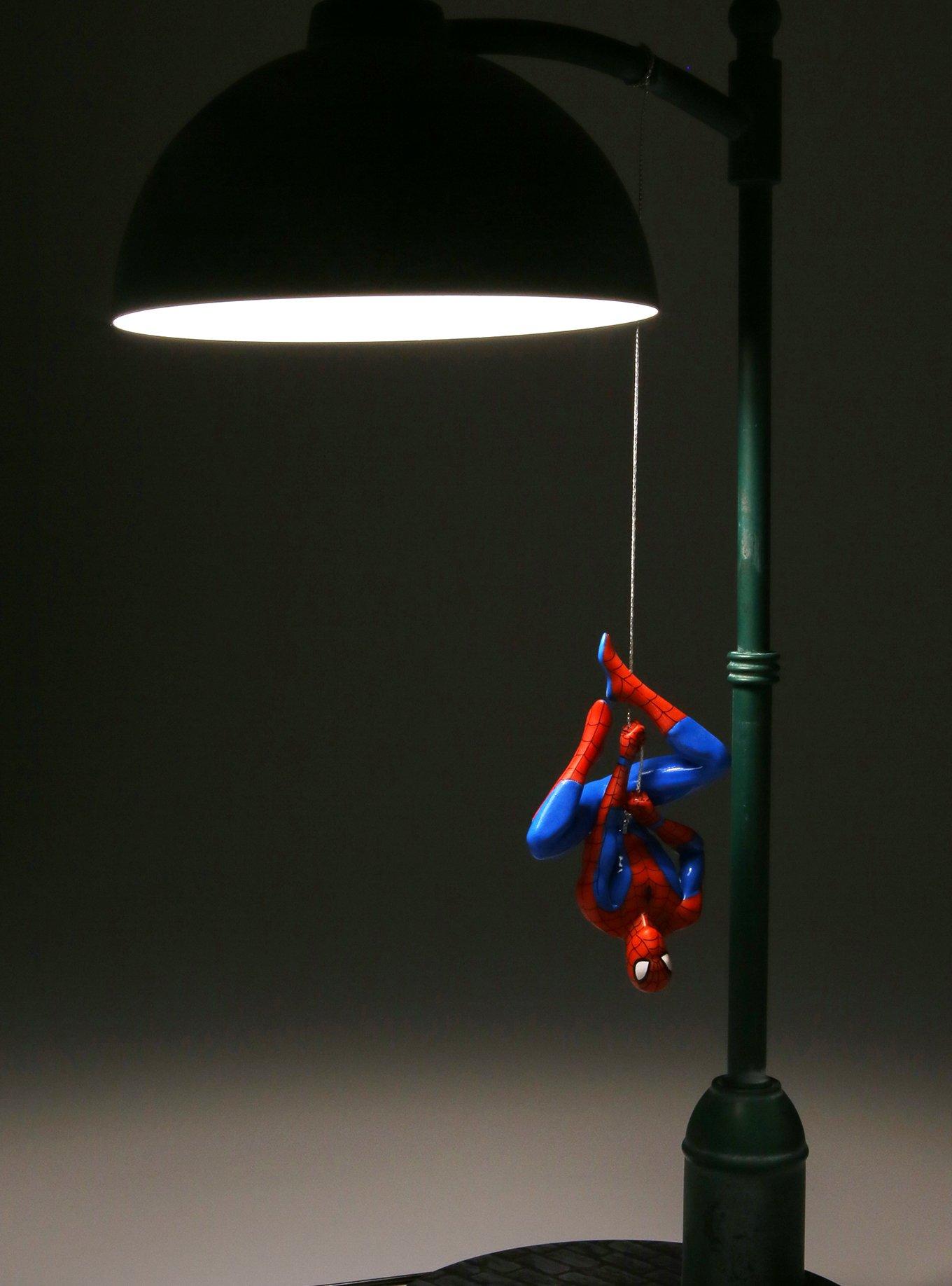 Marvel Spider-Man Hanging Street LED Desk Lamp