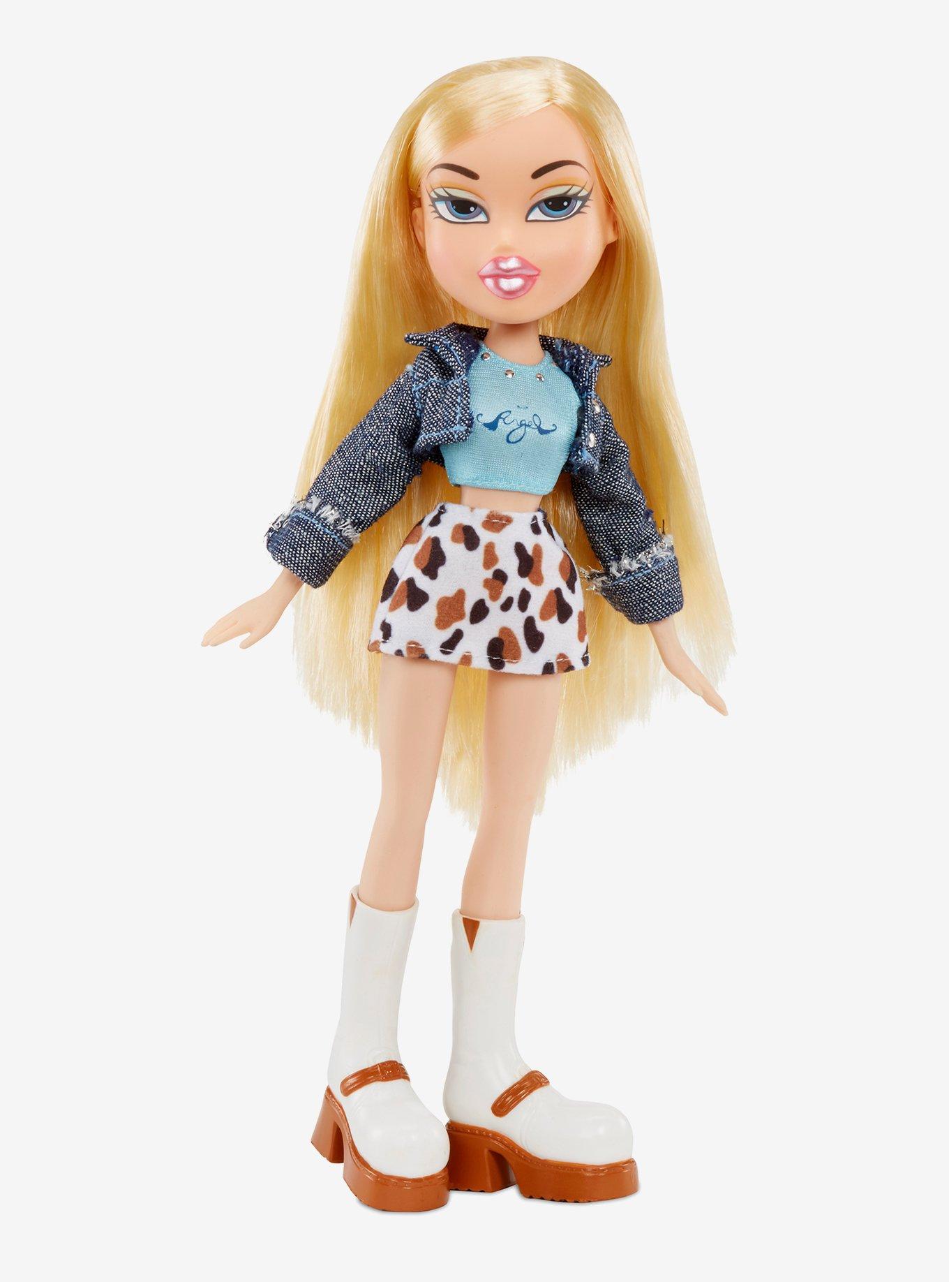 Bratz 20 Yearz Special Edition Original Cloe Fashion Doll