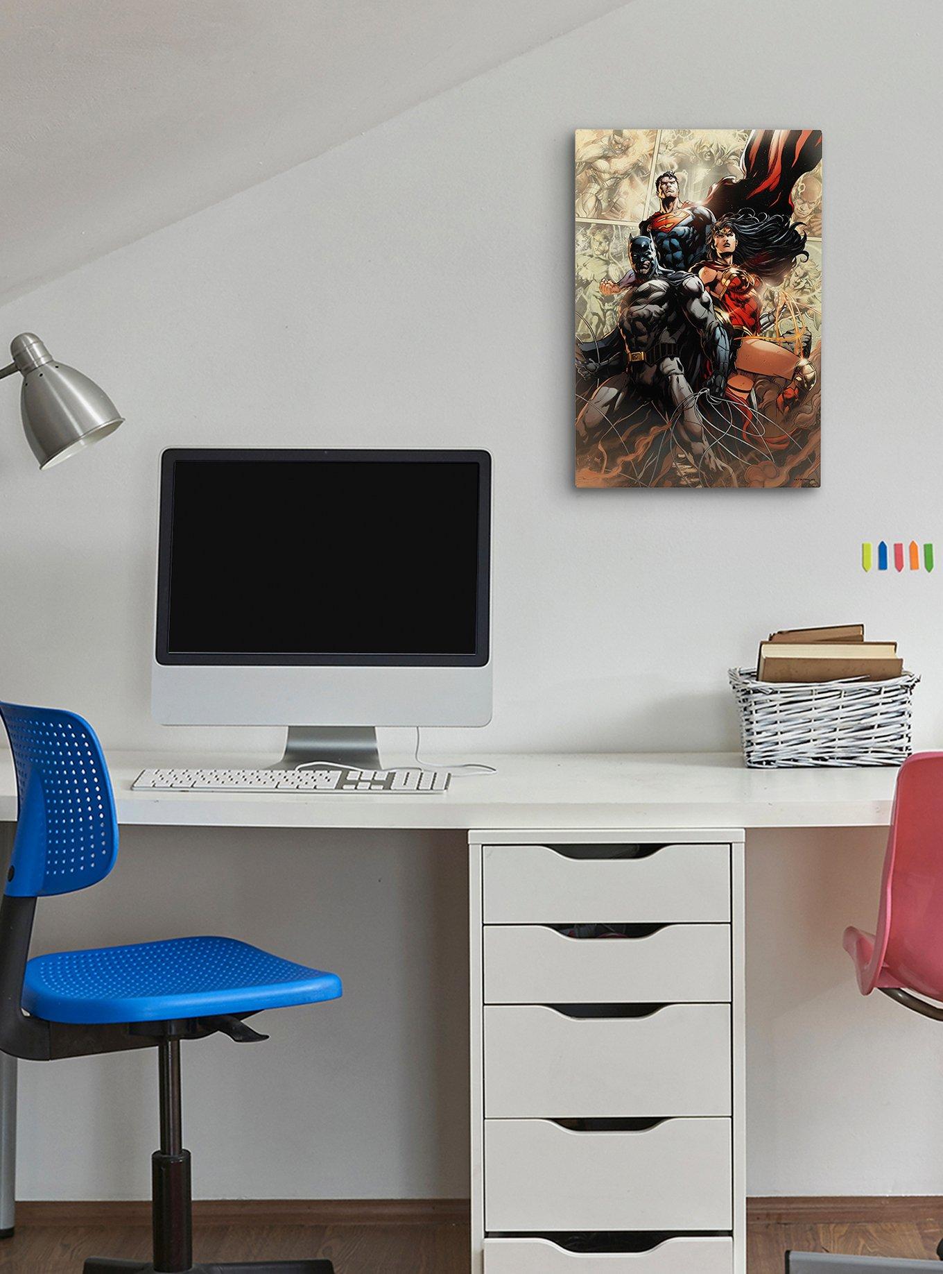 DC Comics Justice League Wood Wall D&eacute;cor, , alternate