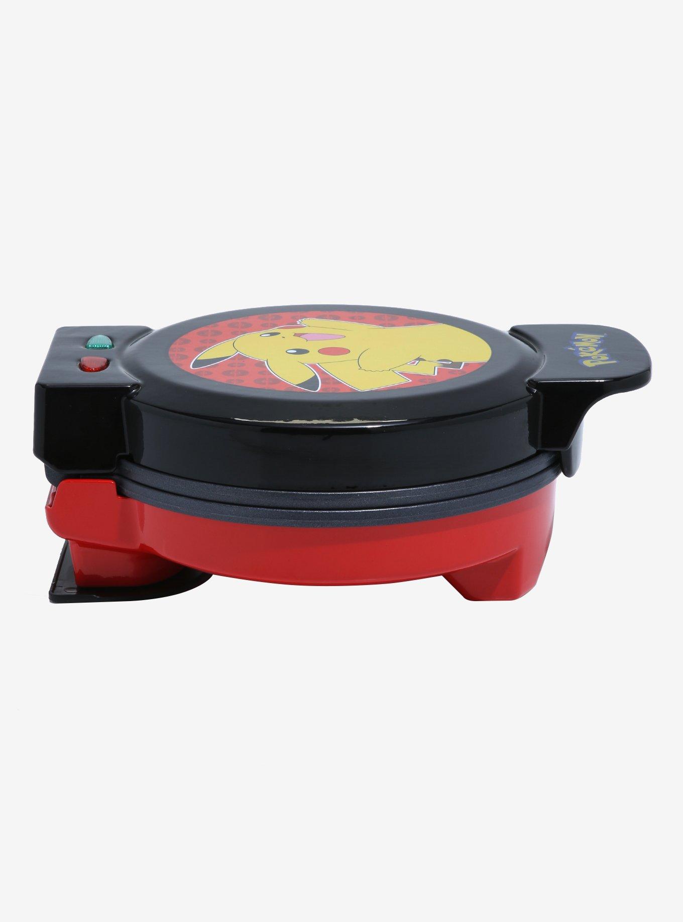 Pok&eacute;mon Pikachu Waffle Maker, , alternate