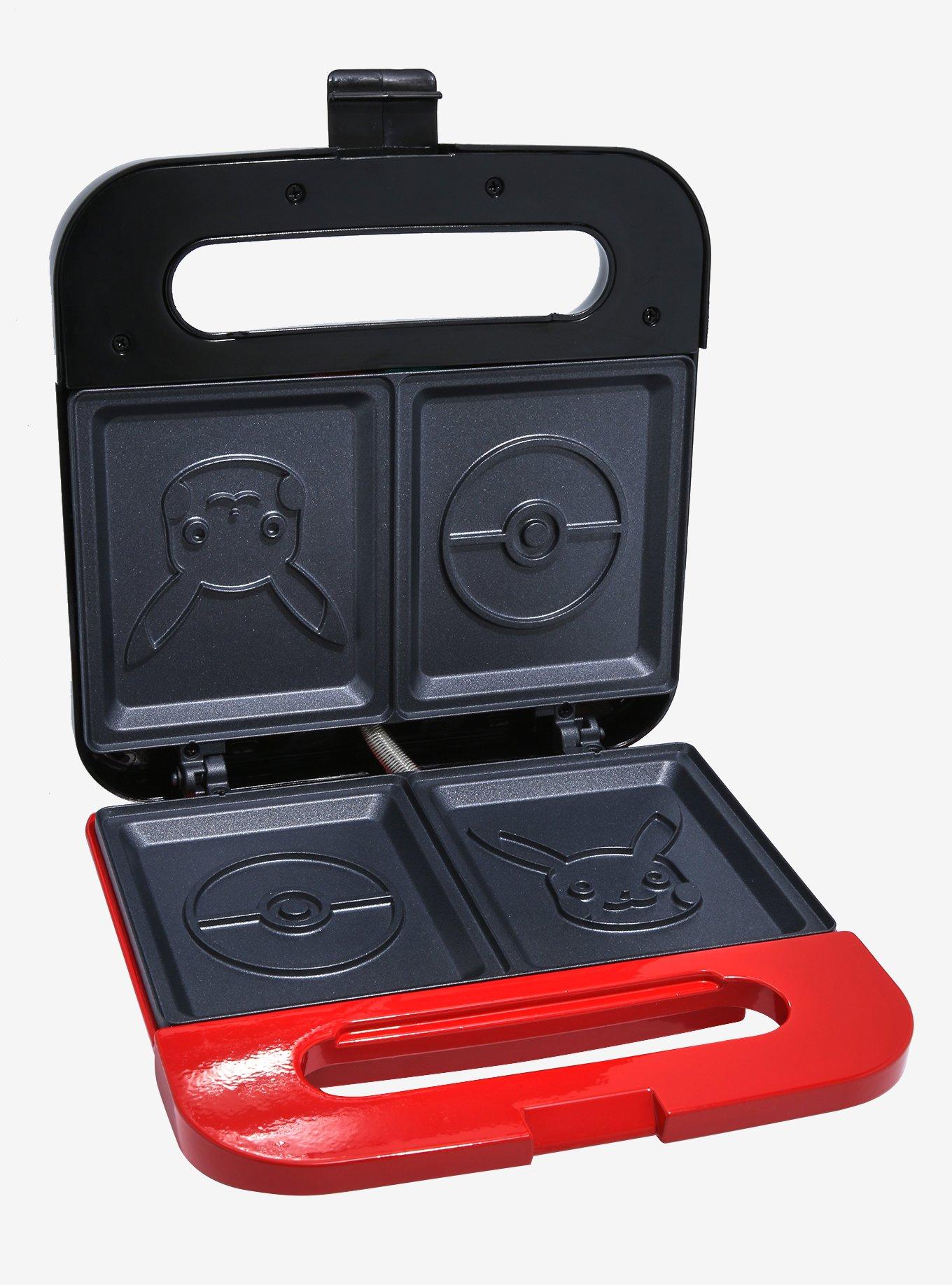 Pok&eacute;mon Pikachu & Pok&eacute;Ball Grilled Cheese Sandwich Maker, , alternate