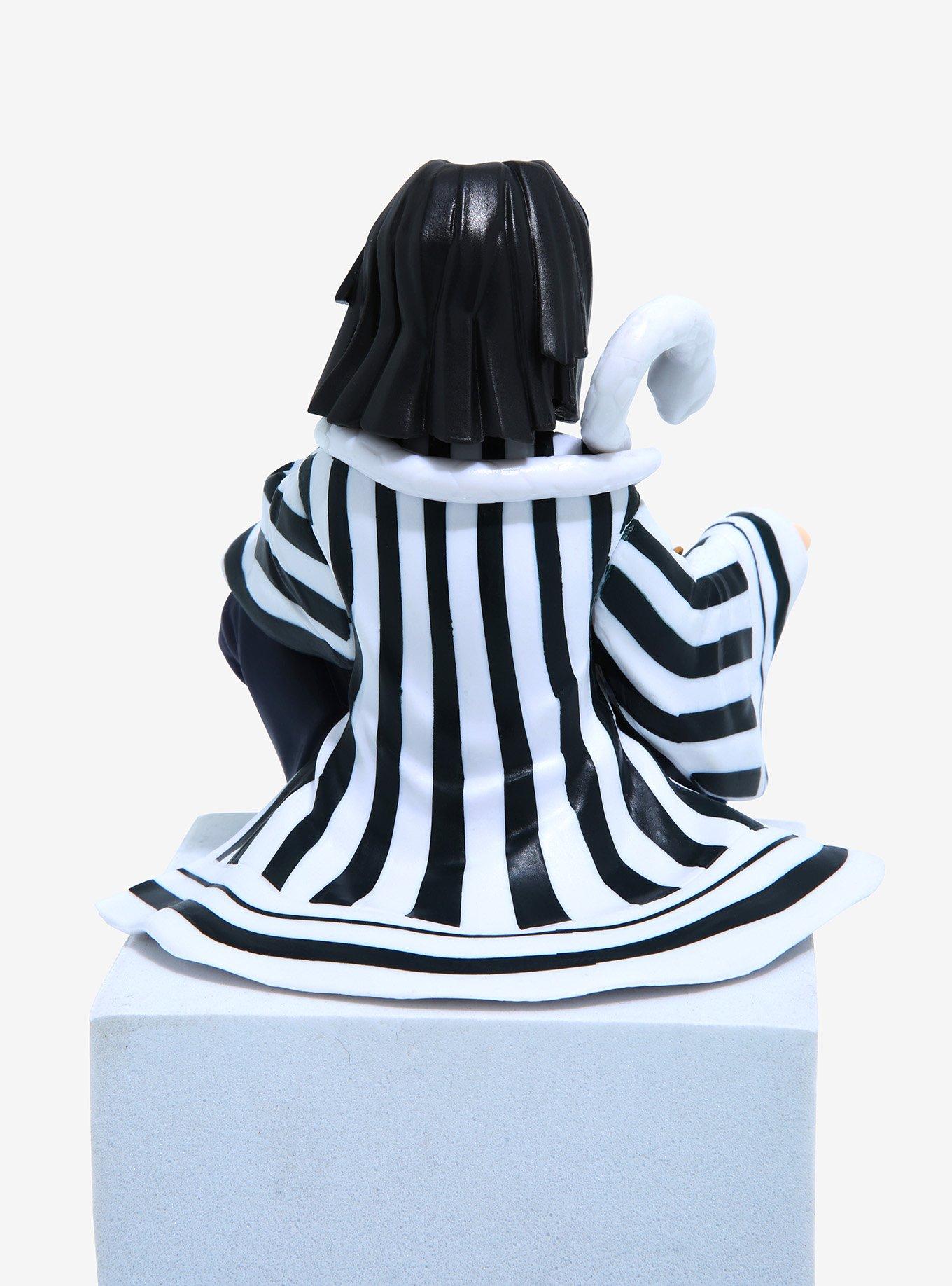 Sega Demon Slayer: Kimetsu no Yaiba Premium Perching Obanai Iguro Figure, , alternate