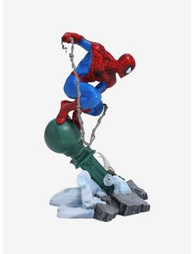 Marvel Spider-Man Gallery Diorama Spider-Man on Lamppost Figure, , hi-res