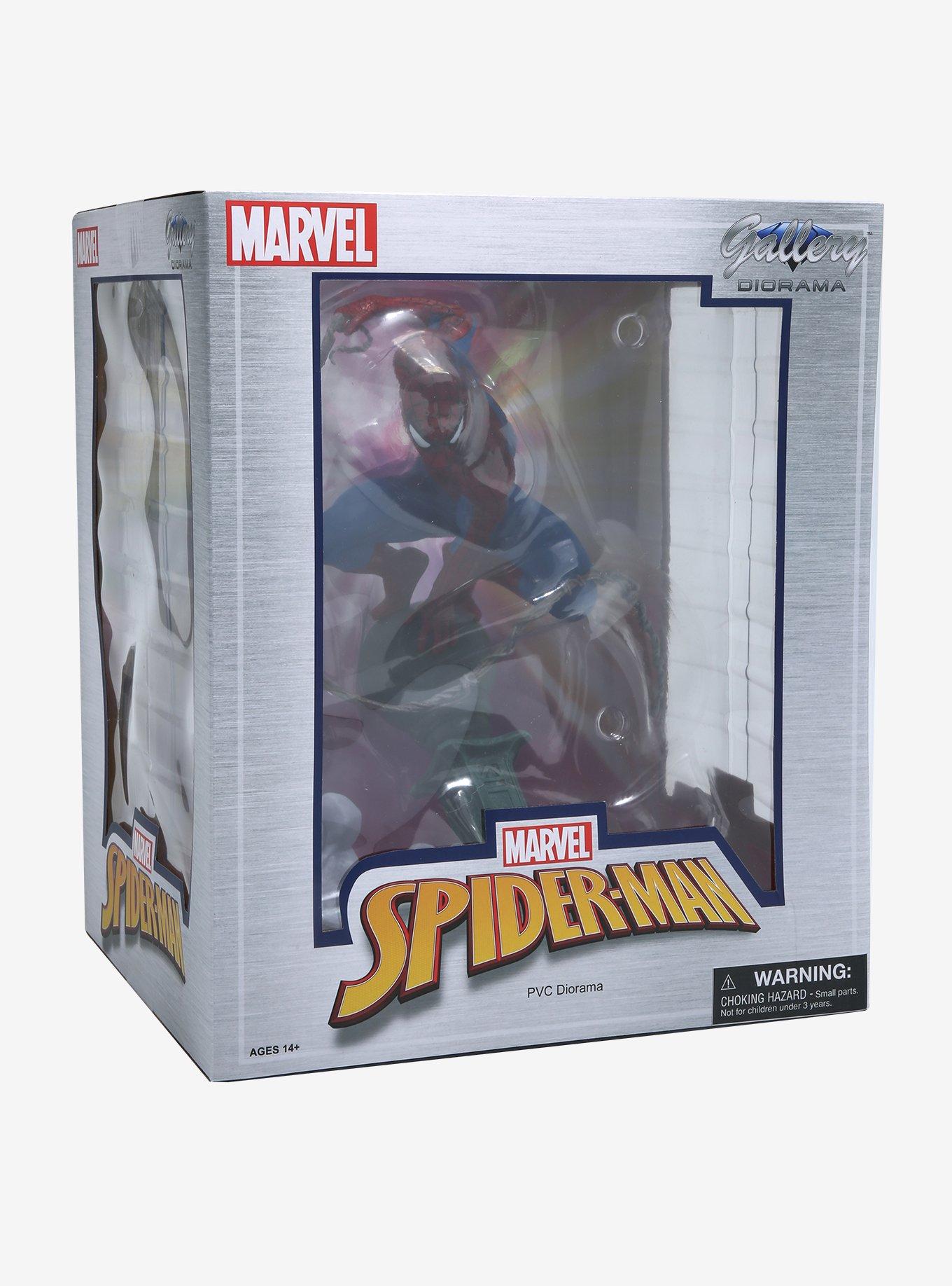 Marvel Spider-Man Gallery Diorama Spider-Man on Lamppost Figure, , alternate